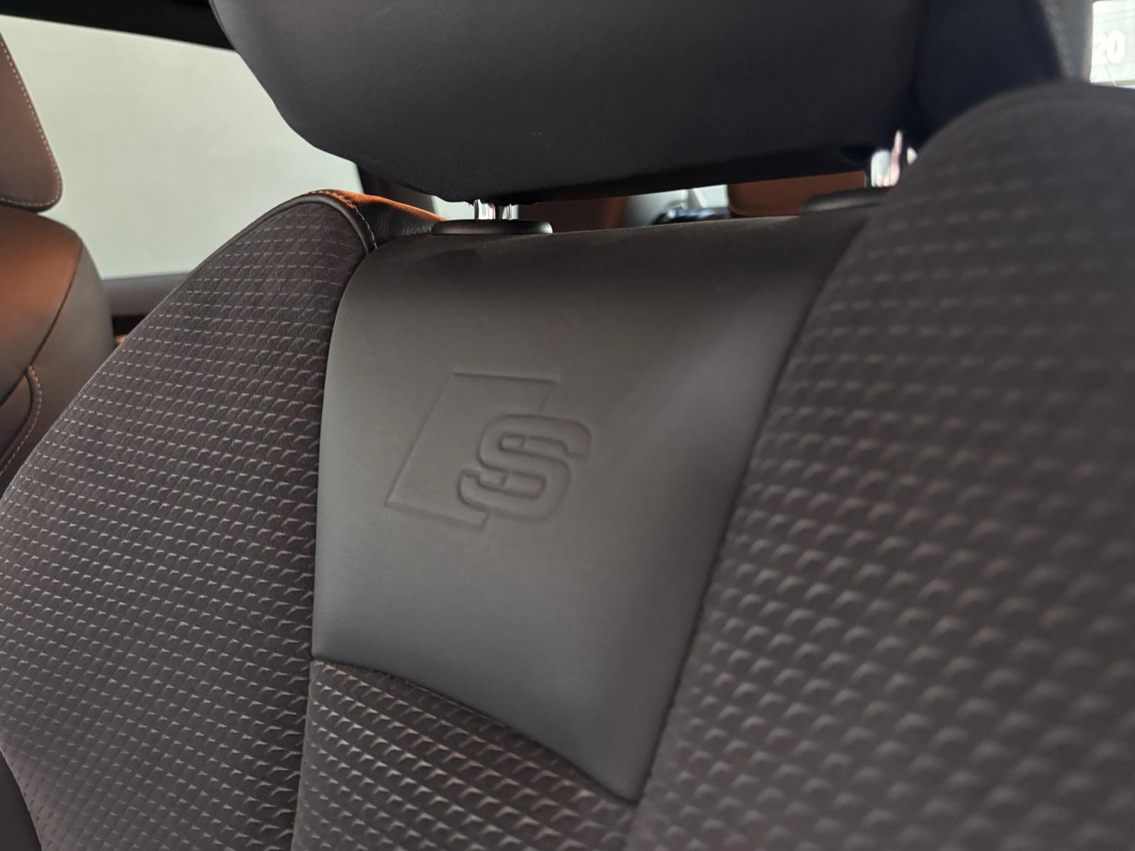 AUDI S3 Sportback 2.0 TFSI quattro S-tronic-image-12