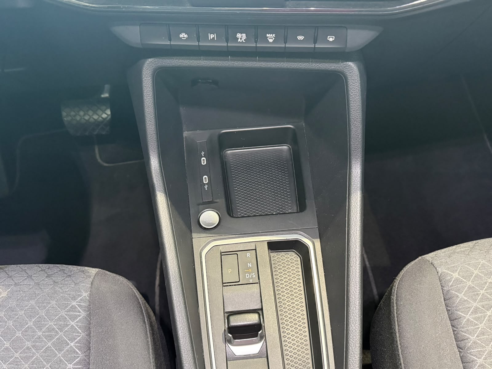 FORD Tourneo Connect 2.0 EcoBlue Titanium Automat-image-14
