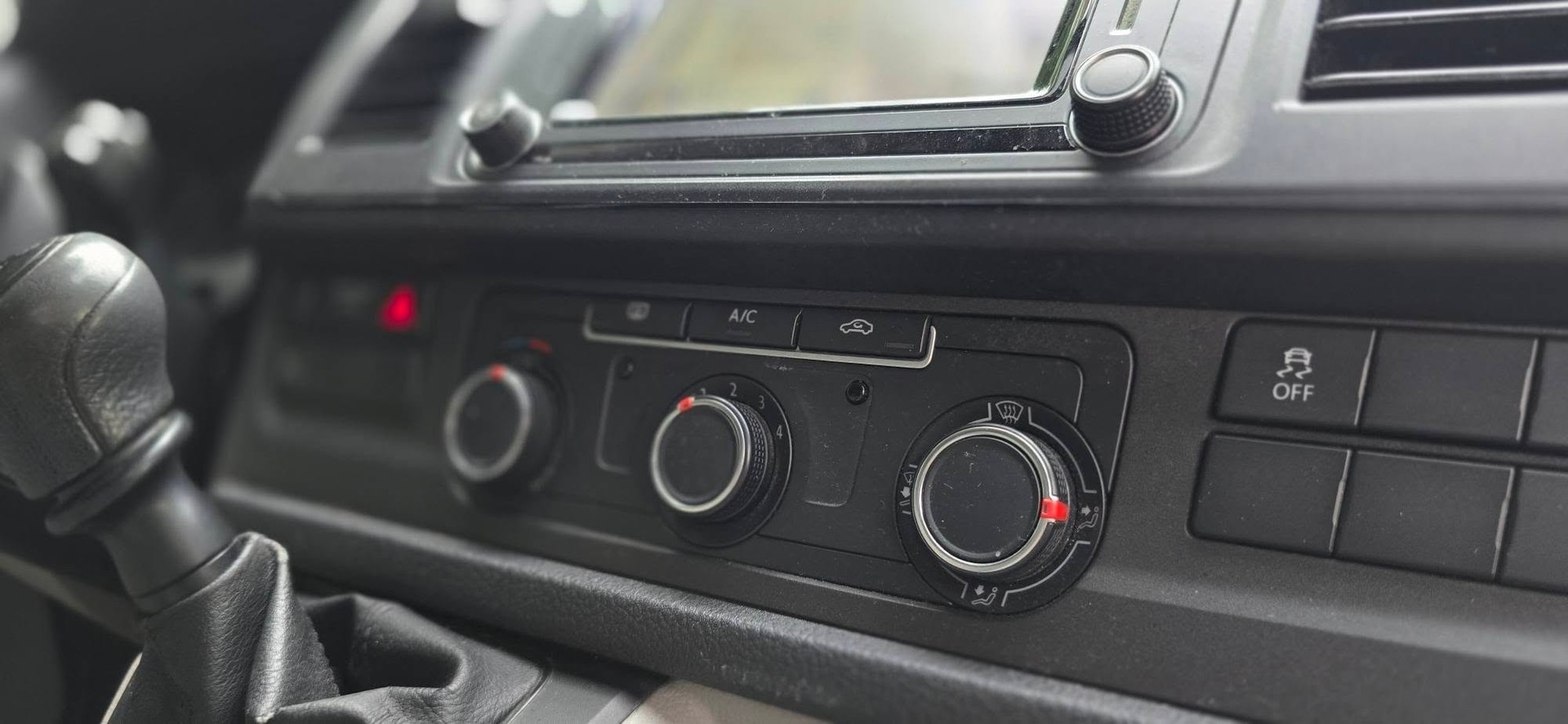 VW T6 2.0 TDI 4Motion-image-19
