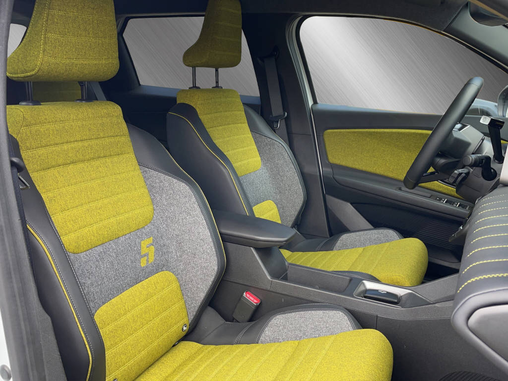 RENAULT R5 E-Tech Comfort Range iconic five-image-15