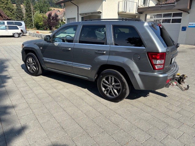 JEEP 3.0 CRD V6 DPF Overland-image-2