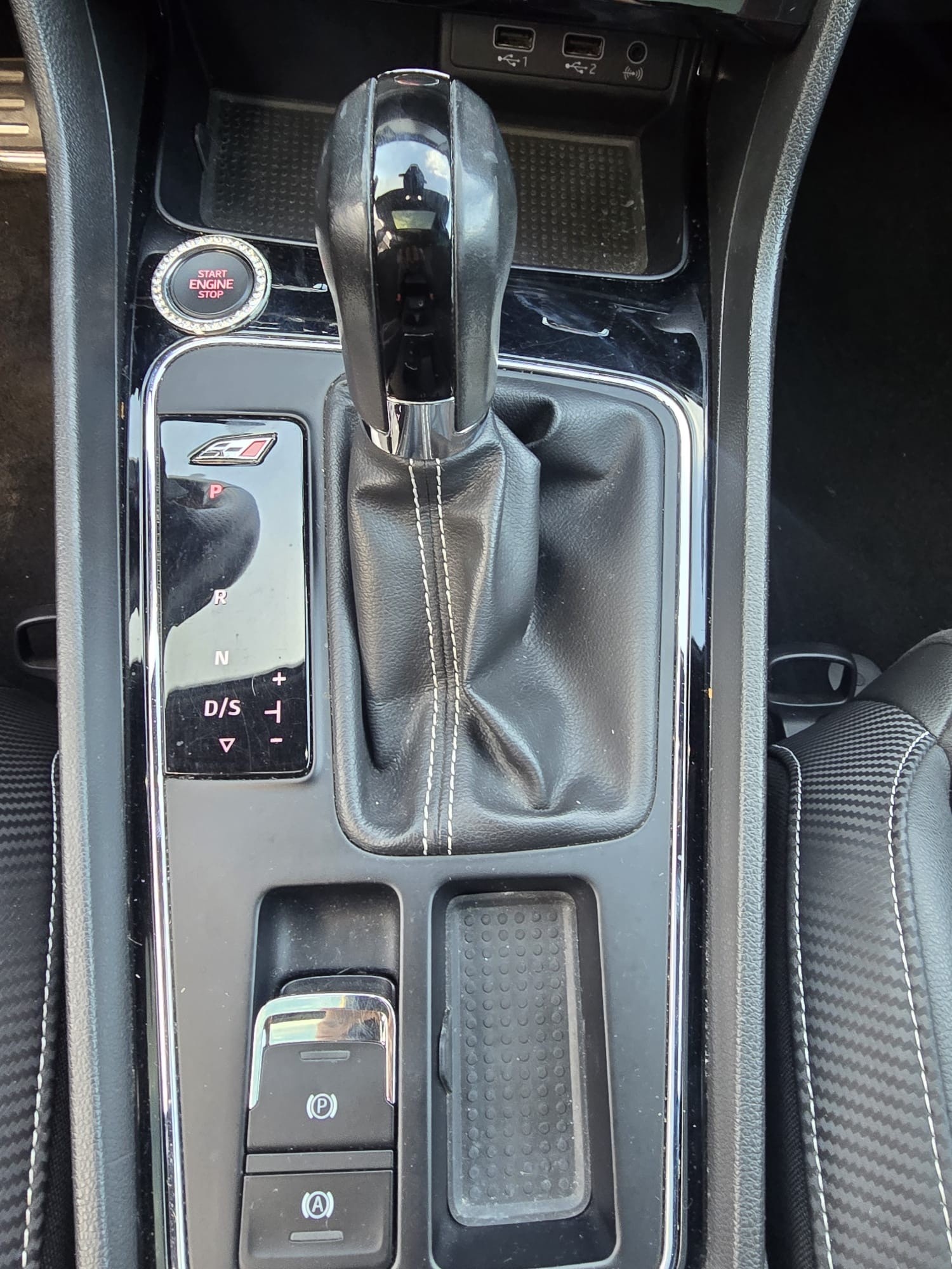 SEAT Leon 2.0 TSI Cupra 300 DSG-image-12