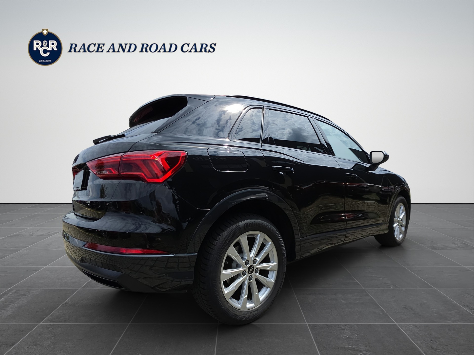 AUDI Q3 1.5 35 TFSI Advanced Attraction S-Tronic-image-4