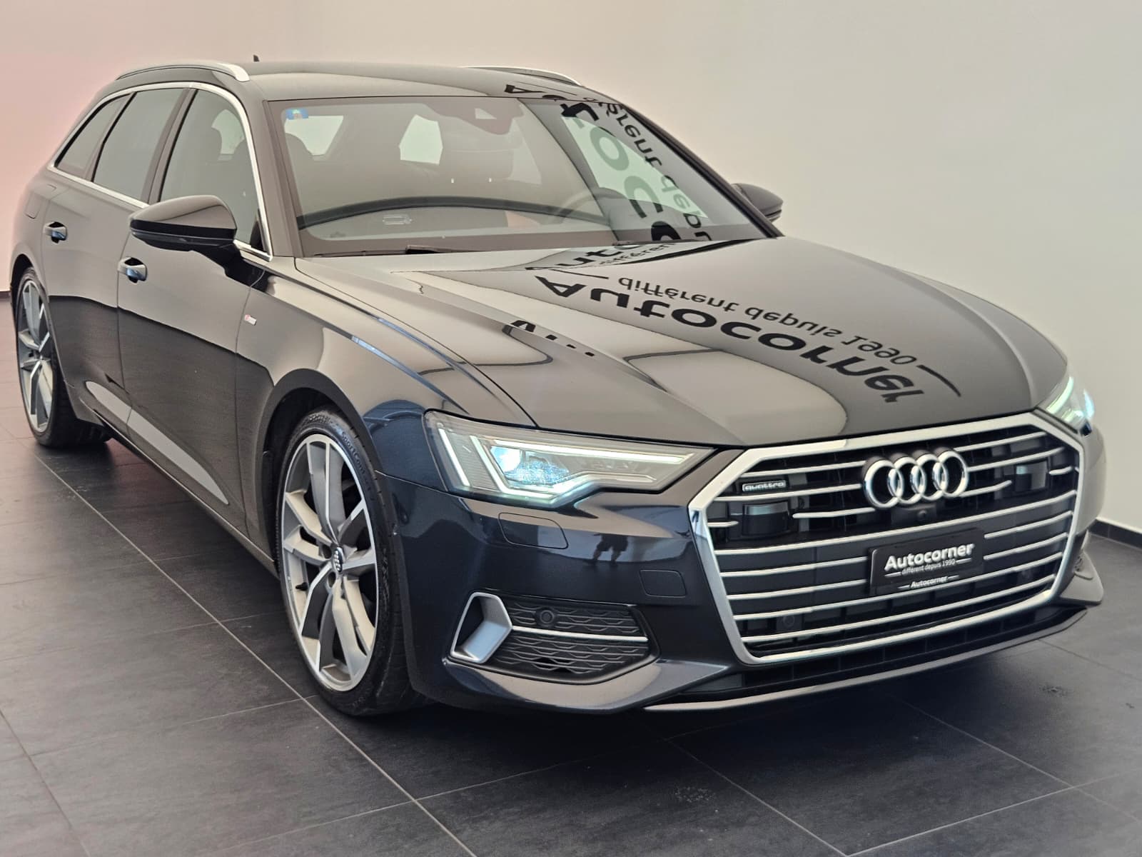 AUDI A6 Avant 45 TFSI Sport Attraction quattro S-tronic-image-4