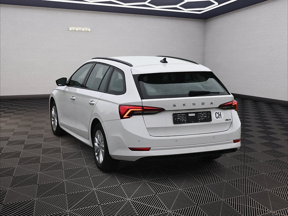 SKODA Octavia Combi 2.0 TDI Ambition-image-3