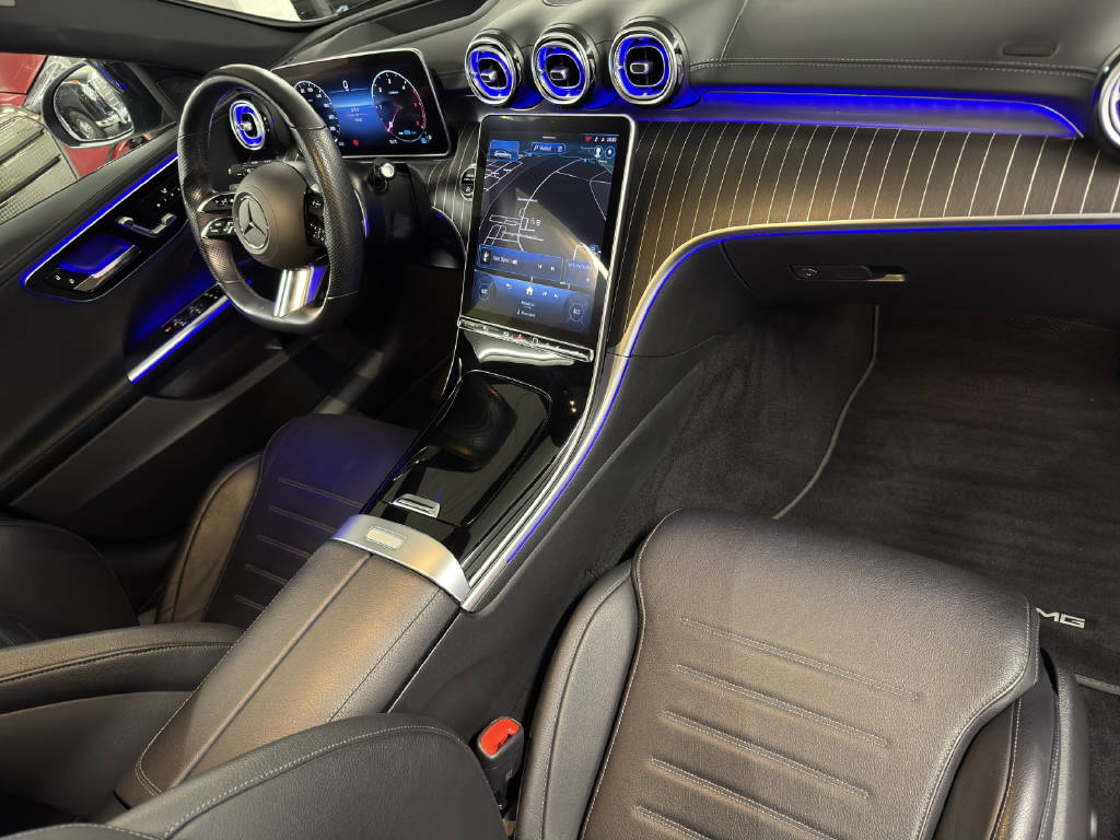 MERCEDES-BENZ C 220 d AMG Line 4Matic Swiss Star T-Modell-image-11