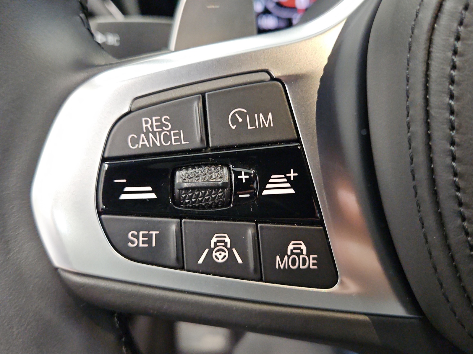 BMW M340i xDrive-image-15