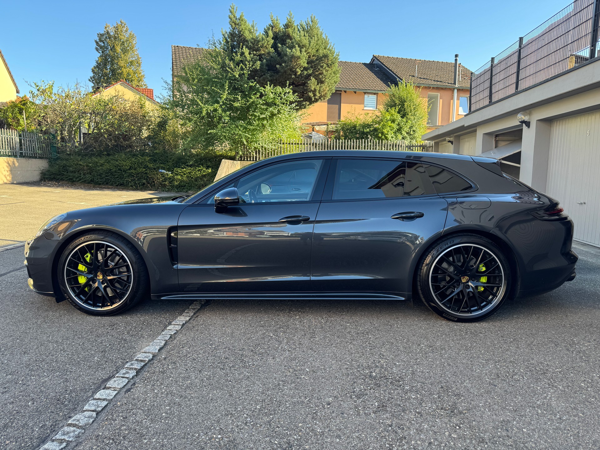 PORSCHE 2.9 V6 4 e-Hybrid Sport Turismo | APPROVED 03/27 |Porsche Scheckheft | 120k Service NEU-image-1