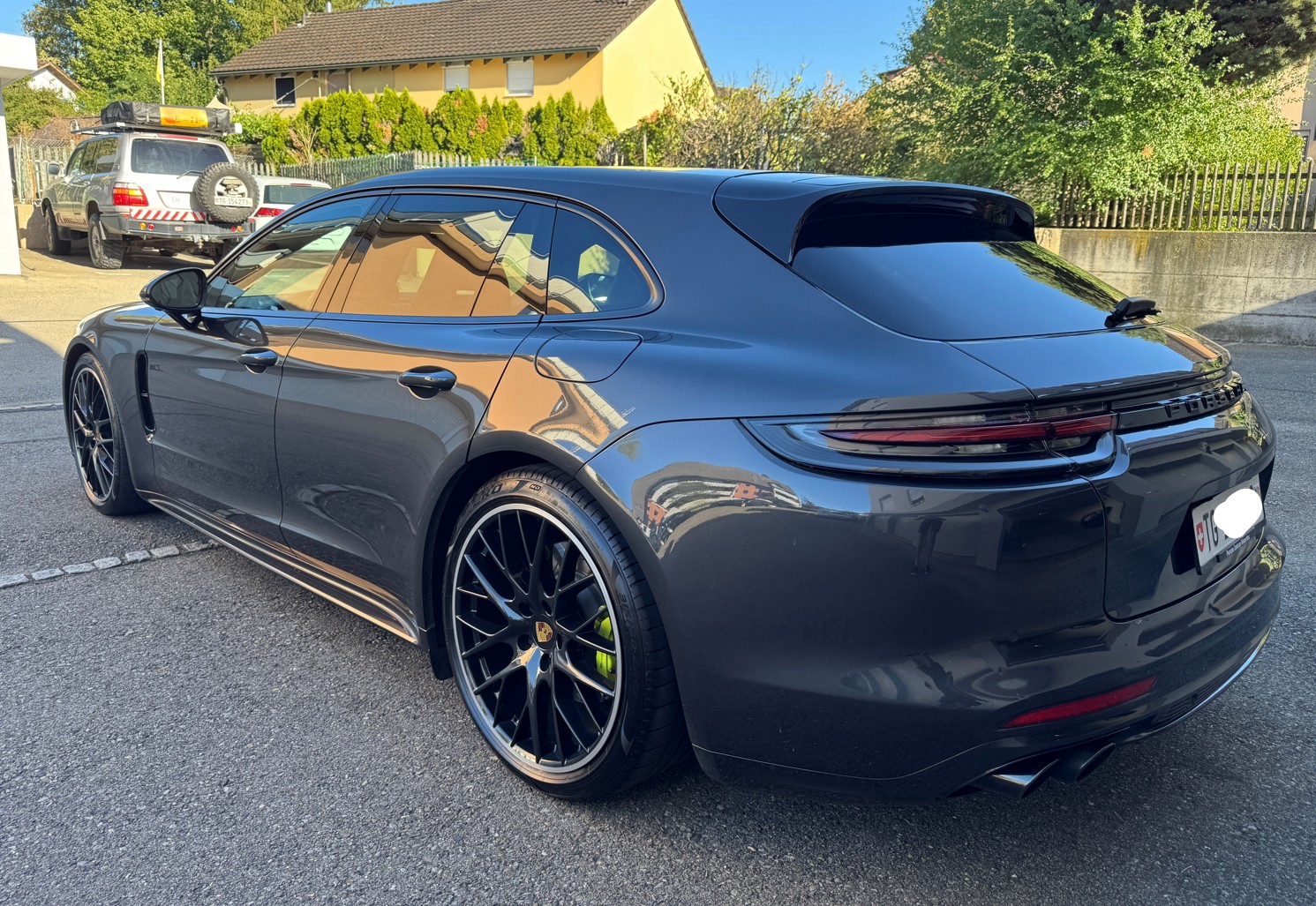 PORSCHE 2.9 V6 4 e-Hybrid Sport Turismo | APPROVED 03/27 |Porsche Scheckheft | 120k Service NEU-image-2