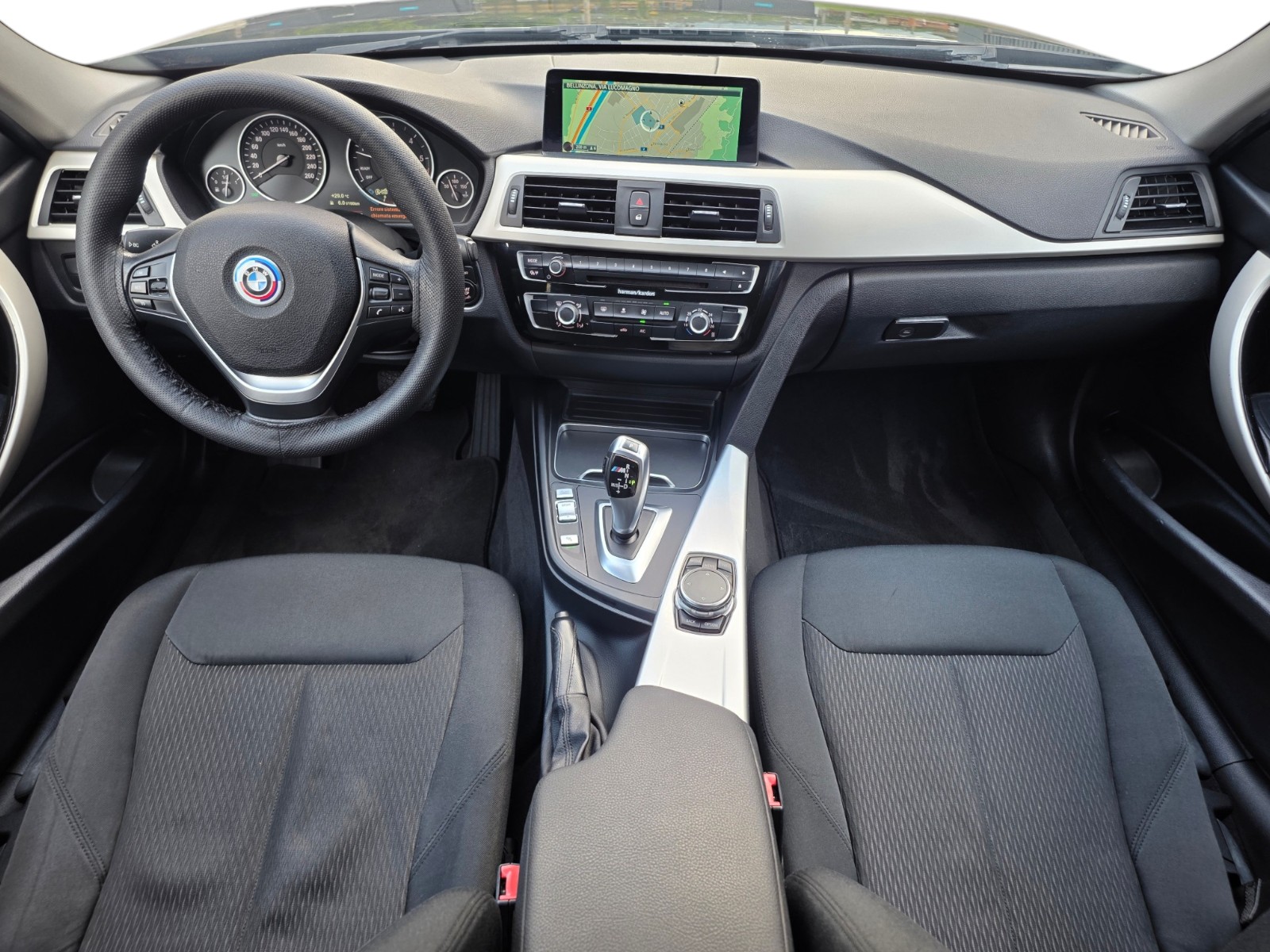 BMW 318d Touring Sport Line Steptronic-image-8