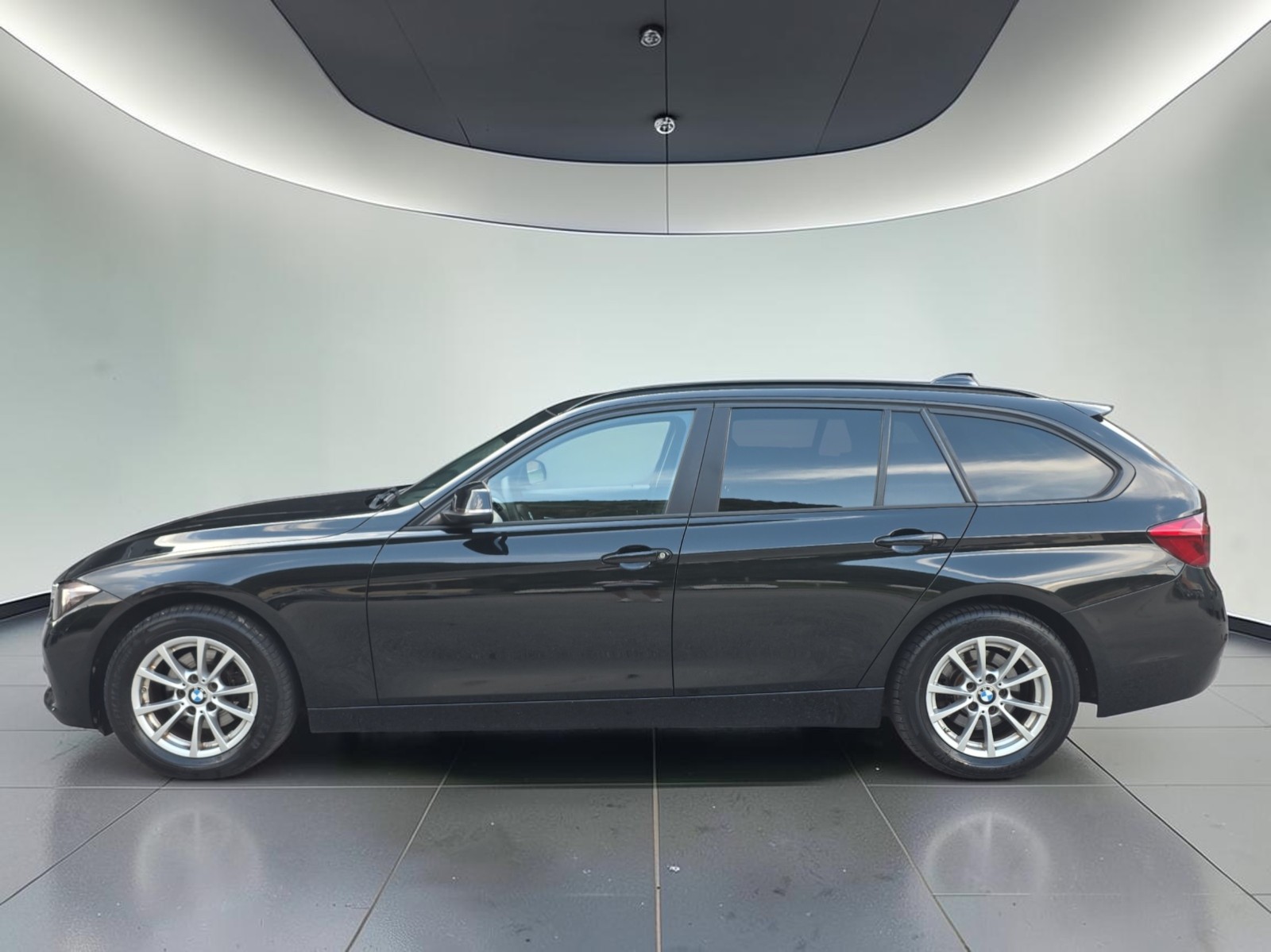 BMW 318d Touring Sport Line Steptronic-image-7