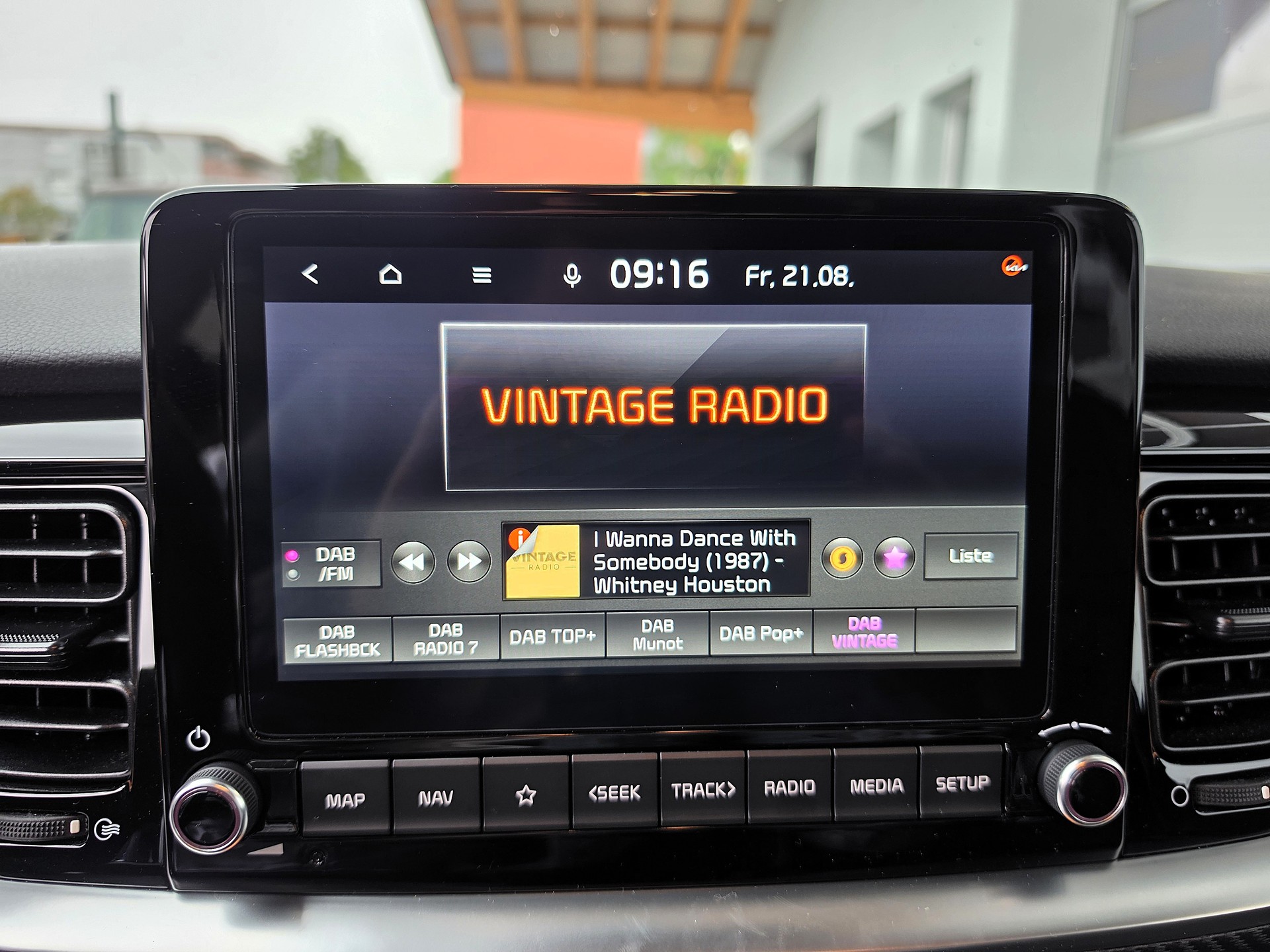 KIA Stonic 1.0 T-GDI MHEV GT-Line DCT-image-14