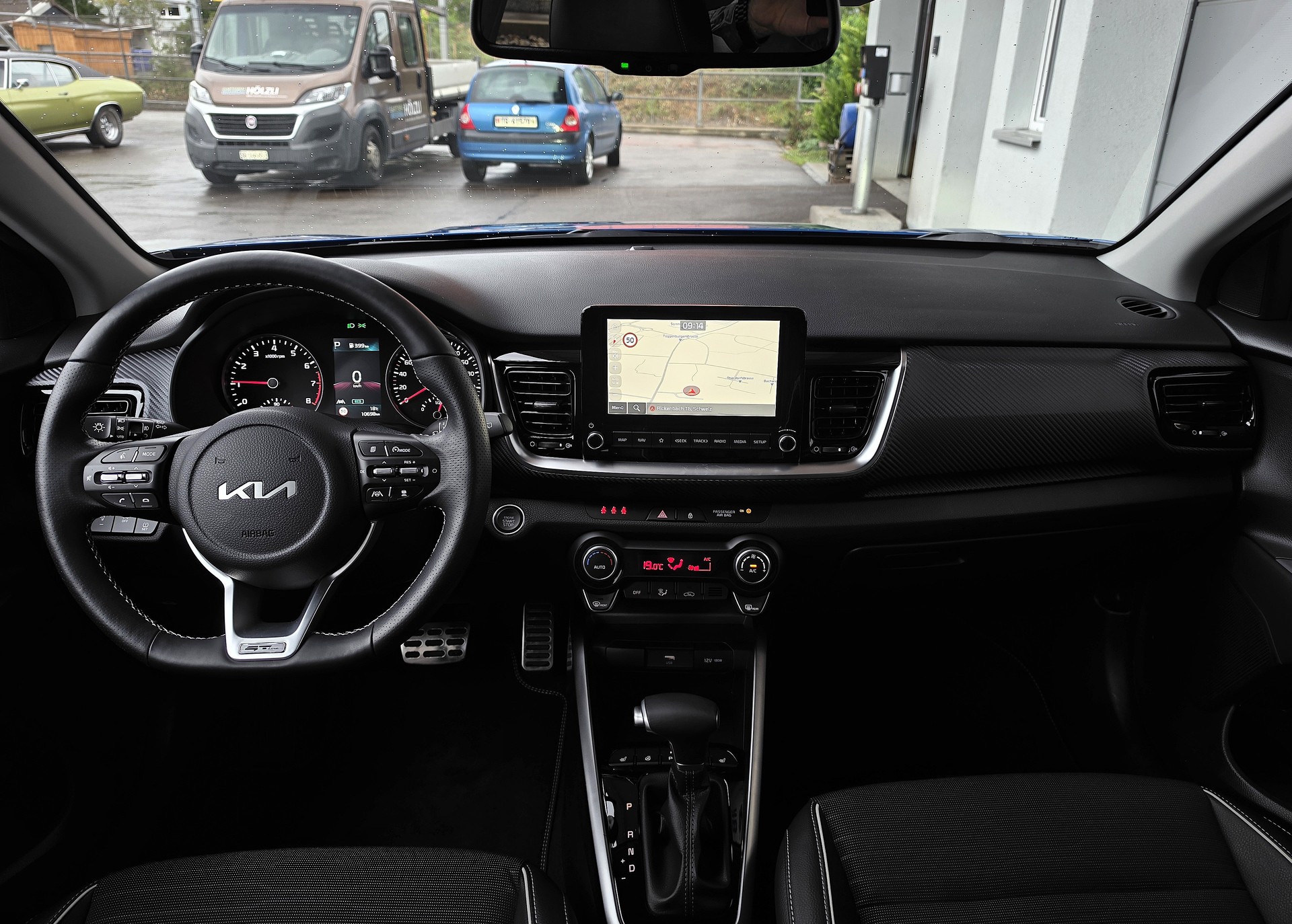 KIA Stonic 1.0 T-GDI MHEV GT-Line DCT-image-5