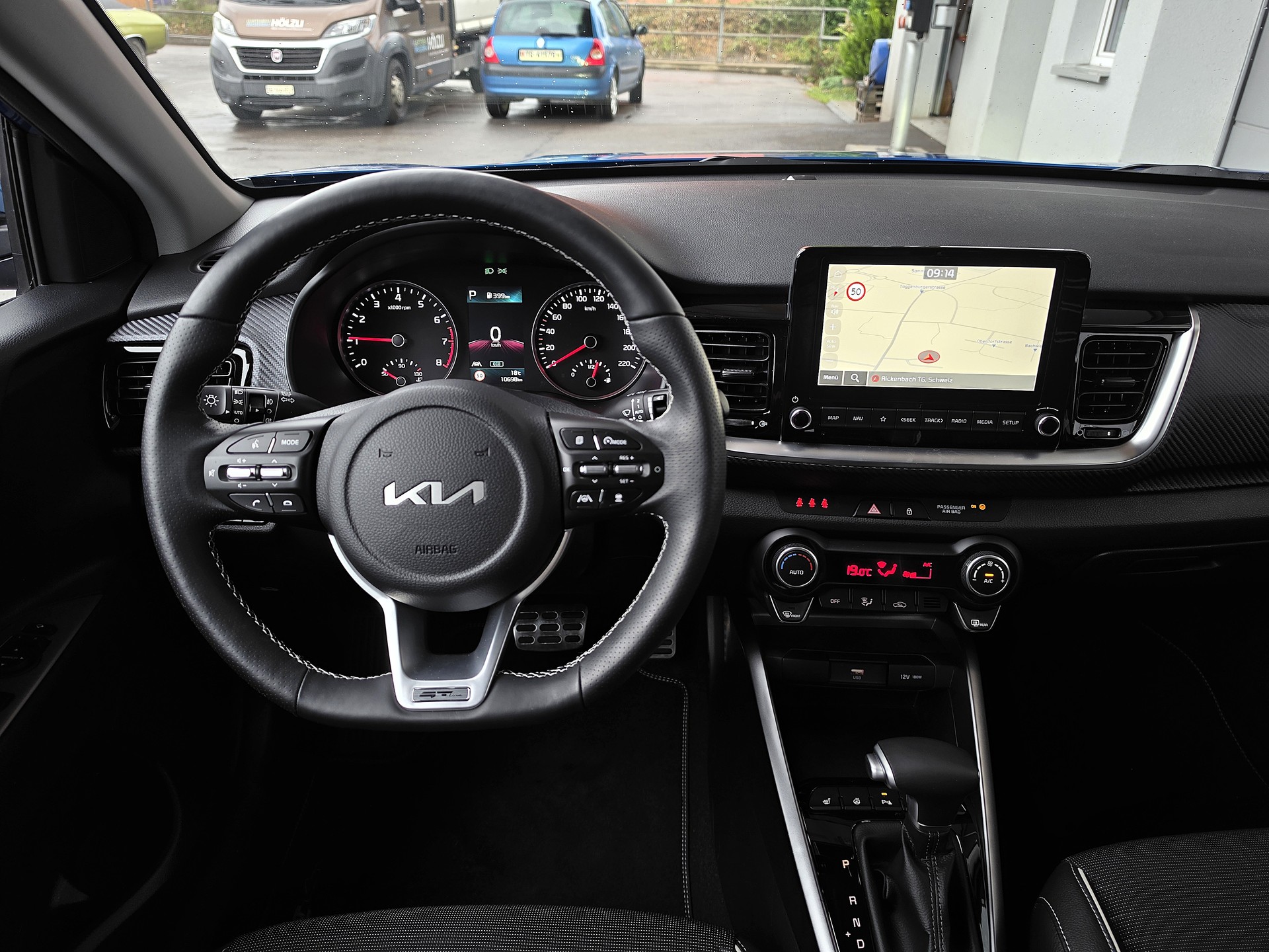 KIA Stonic 1.0 T-GDI MHEV GT-Line DCT-image-10