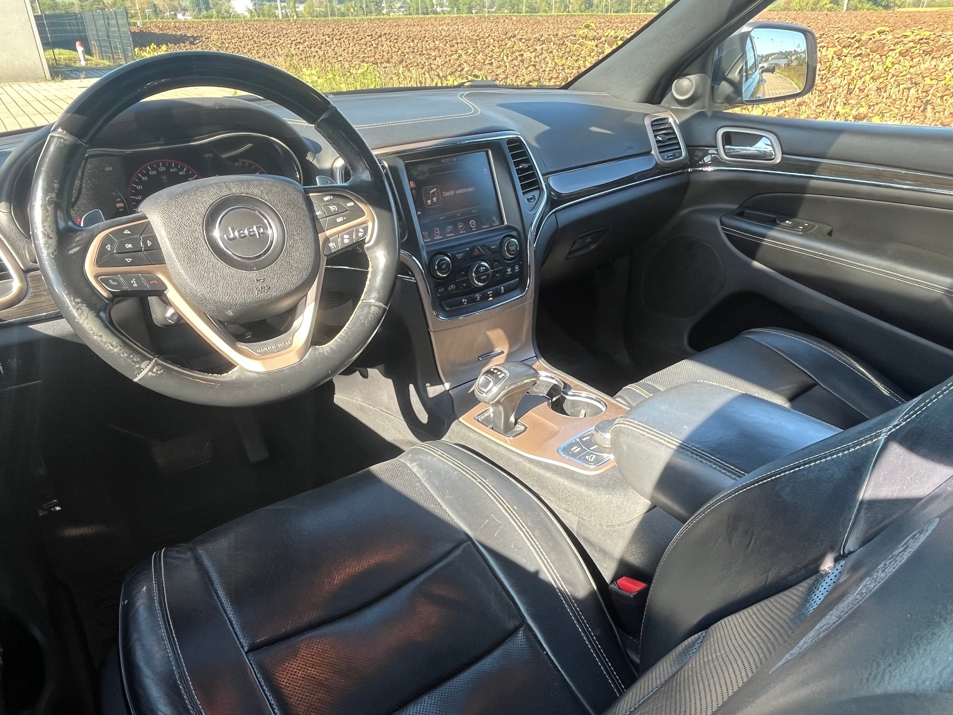 JEEP Grand Cherokee 3.0 CRD Overland Automatic-image-10