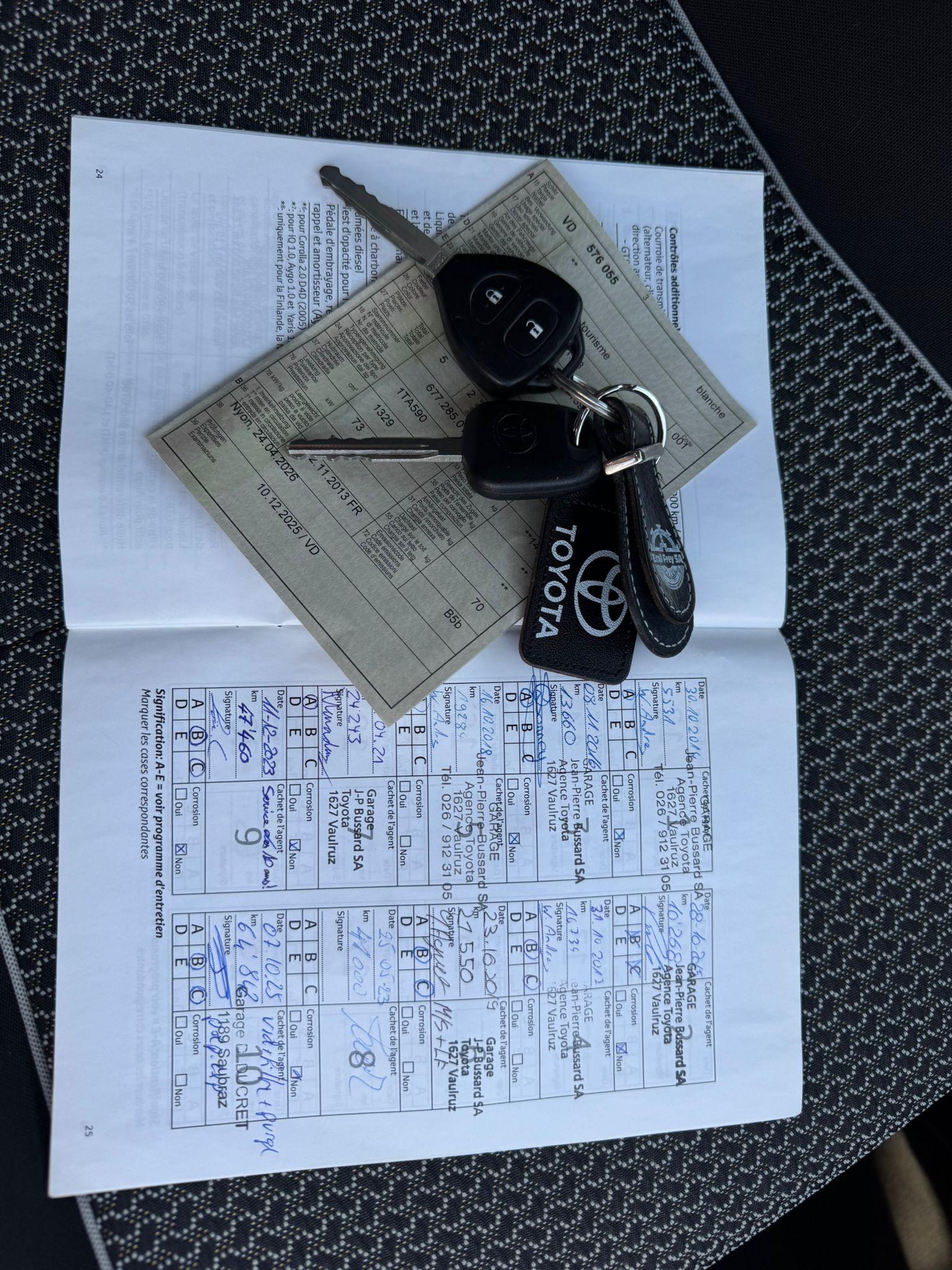 TOYOTA Yaris 1.33 Style-image-23