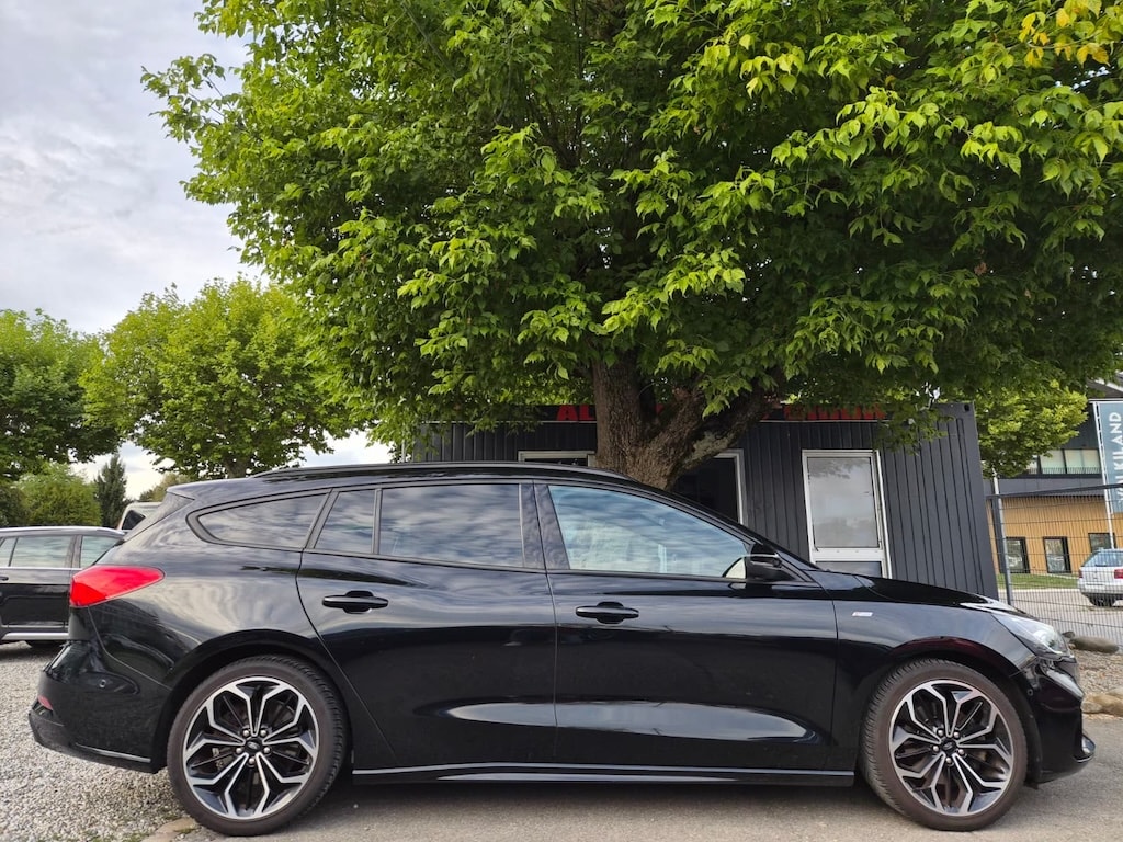 FORD Focus 1.0 SCTi ST Line X Automatic-image-6