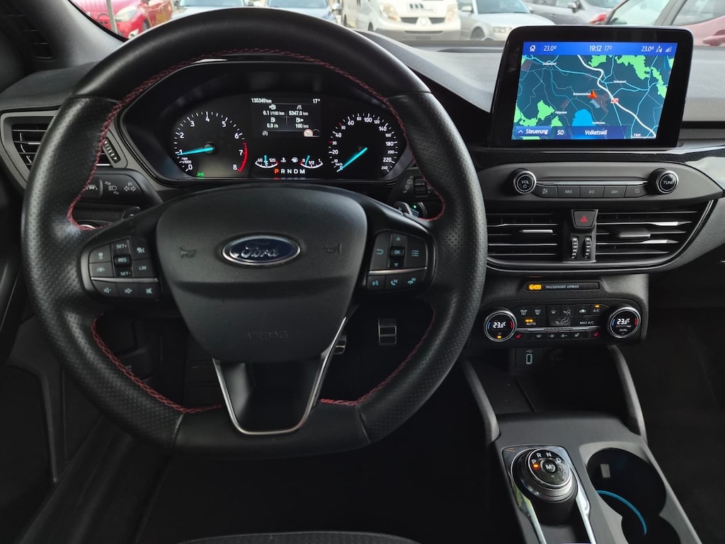 FORD Focus 1.0 SCTi ST Line X Automatic-image-11