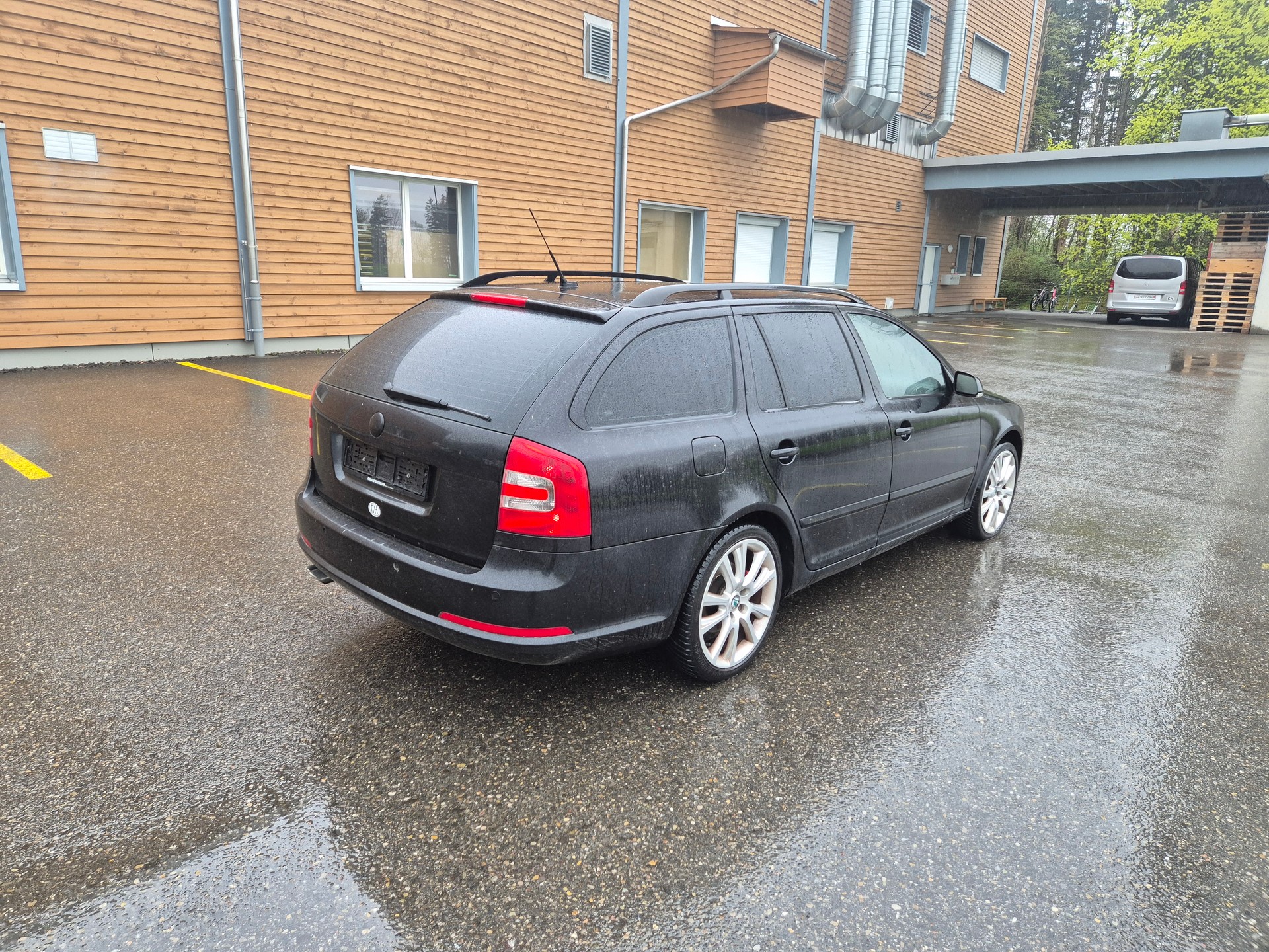 SKODA Octavia 2.0 TDI RS-image-3