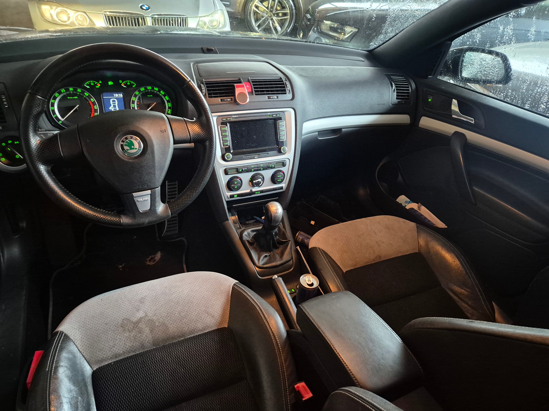 SKODA Octavia 2.0 TDI RS-image-5
