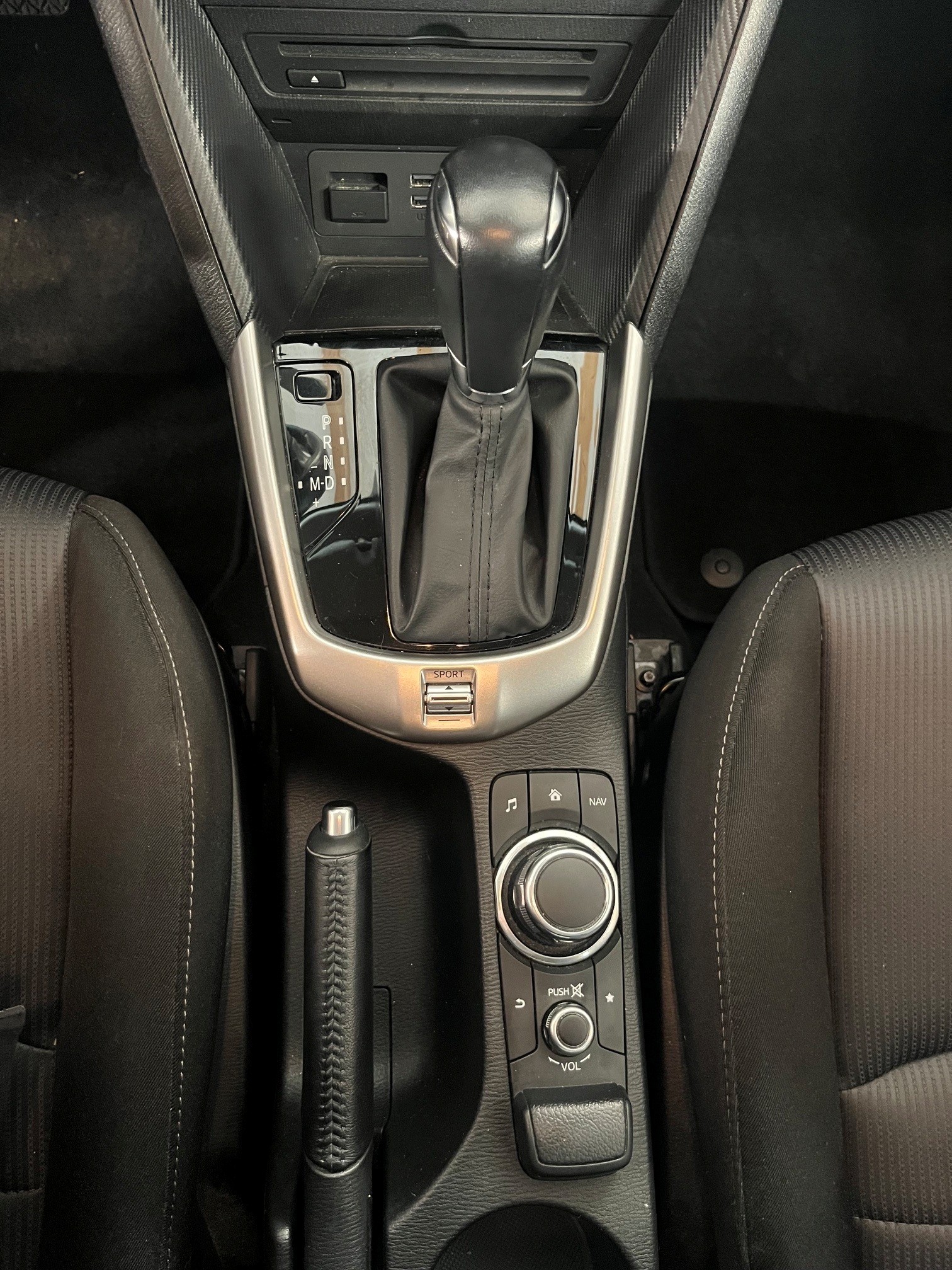 MAZDA CX-3 SKYACTIV-G 120 Ambition FWD Automat-image-11