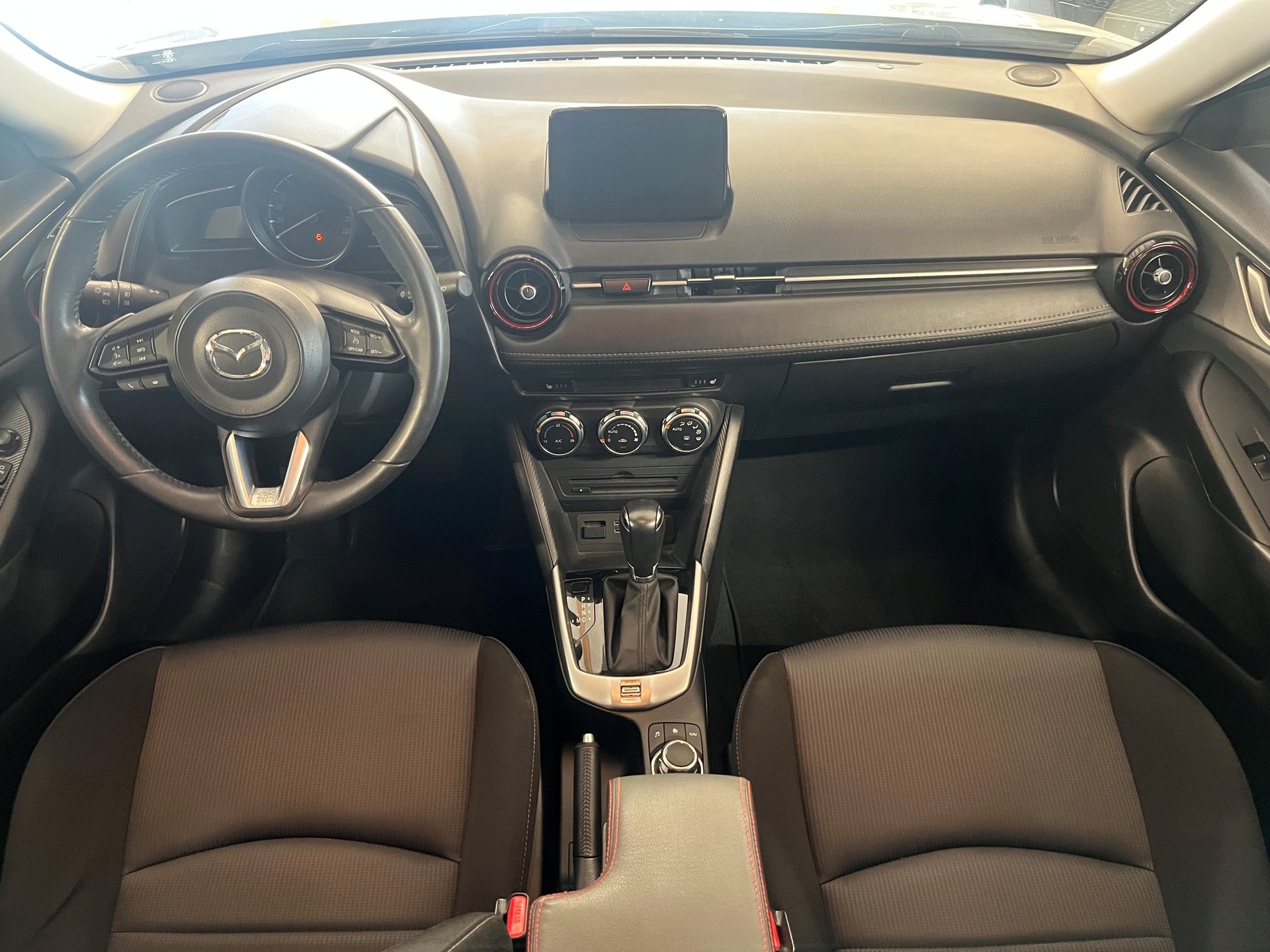 MAZDA CX-3 SKYACTIV-G 120 Ambition FWD Automat-image-9