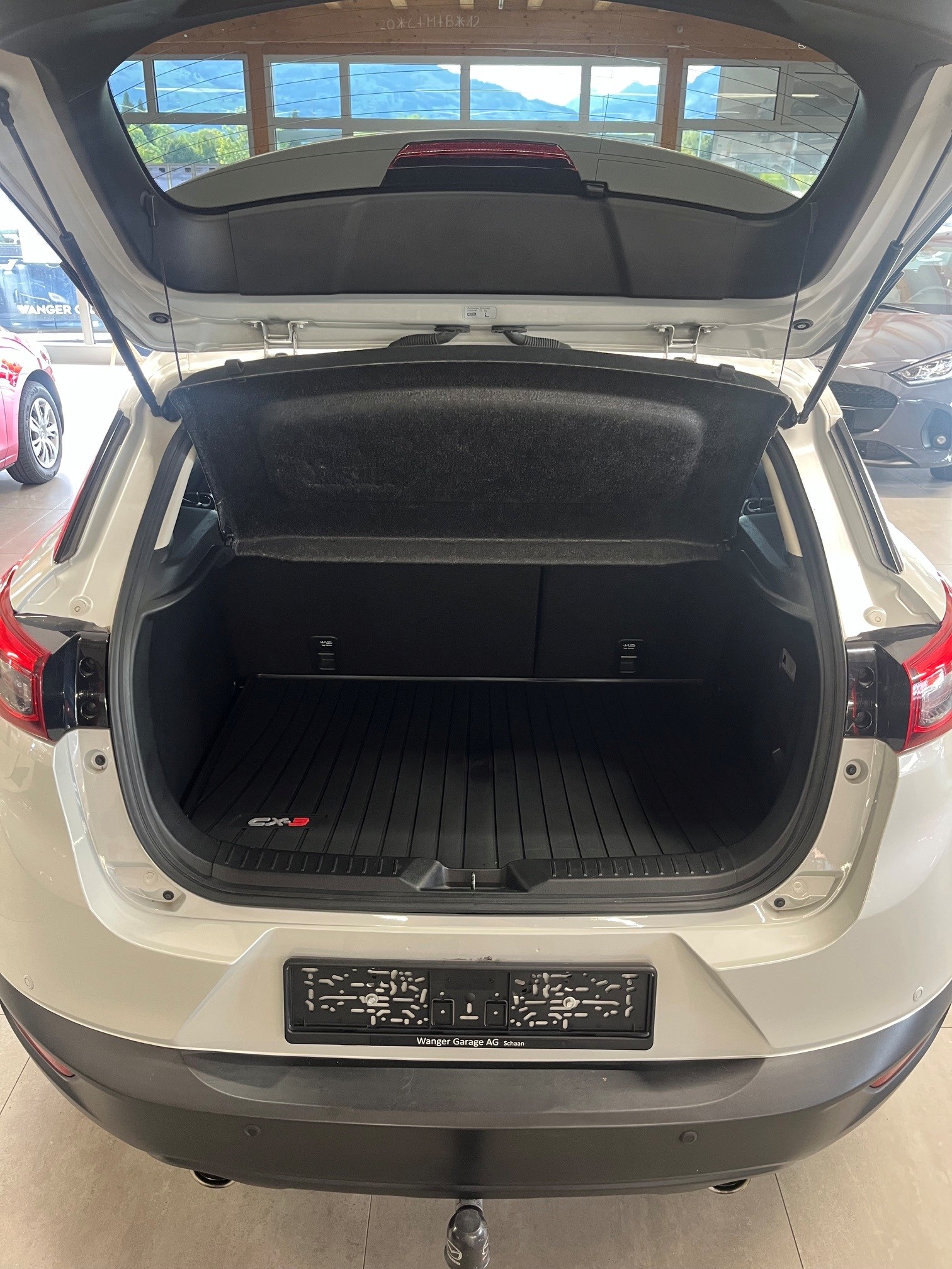 MAZDA CX-3 SKYACTIV-G 120 Ambition FWD Automat-image-10
