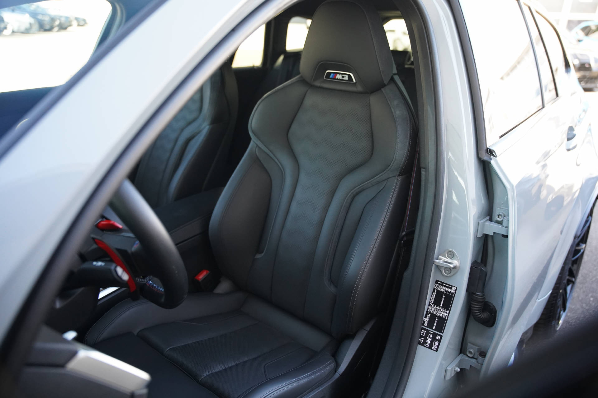 BMW M3 Touring xDrive Competition M LCI-image-9
