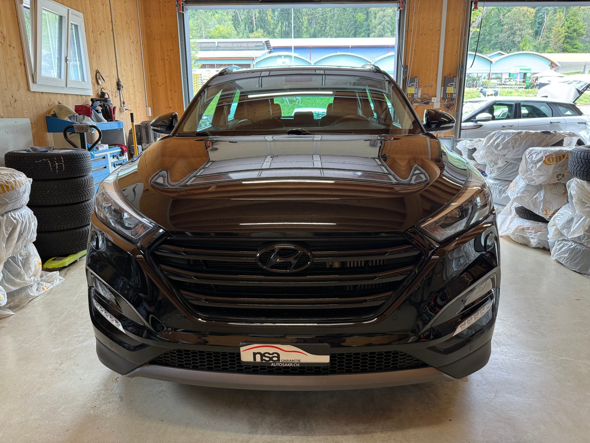 HYUNDAI Tucson 2.0 CRDI Launch Edition 4WD Automatic-image-1