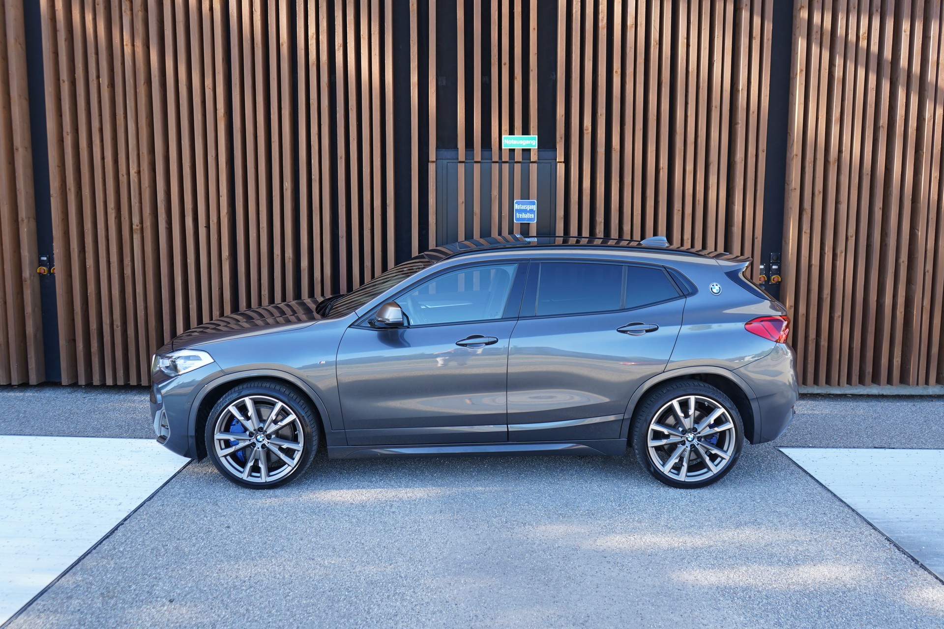 BMW X2 M35i STEPTRONIC l 306 PS-image-3