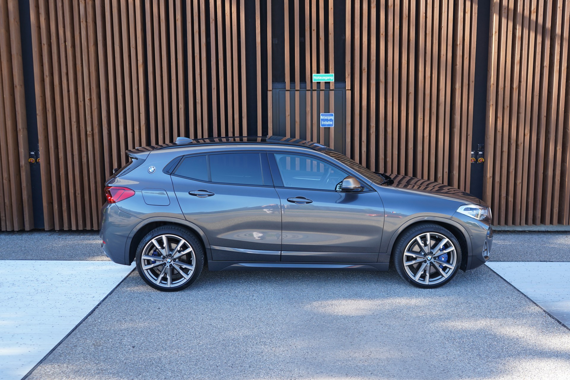 BMW X2 M35i STEPTRONIC l 306 PS-image-2