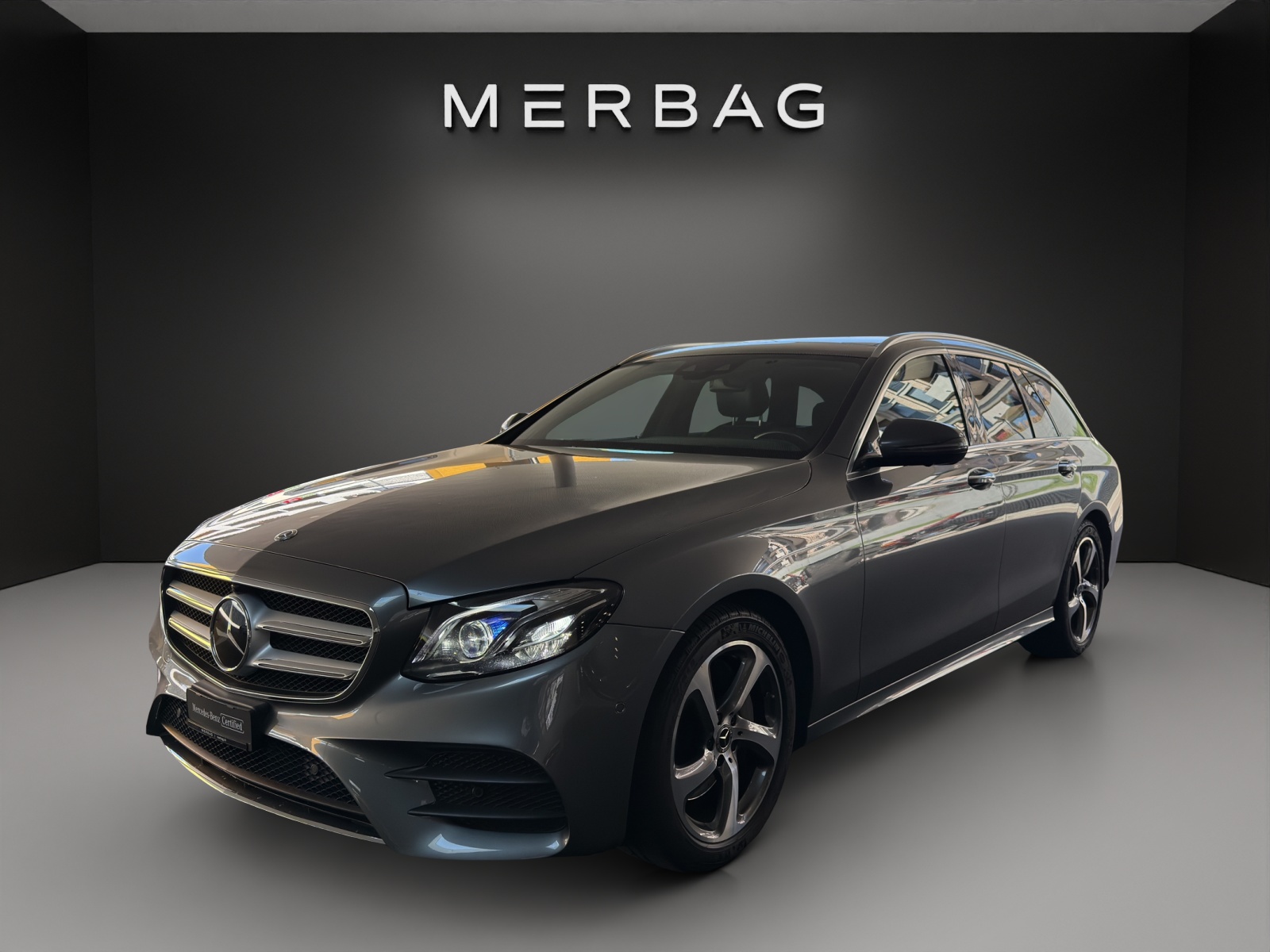 MERCEDES-BENZ E 220 d AMG Line 4Matic 9G-Tronic-image-2