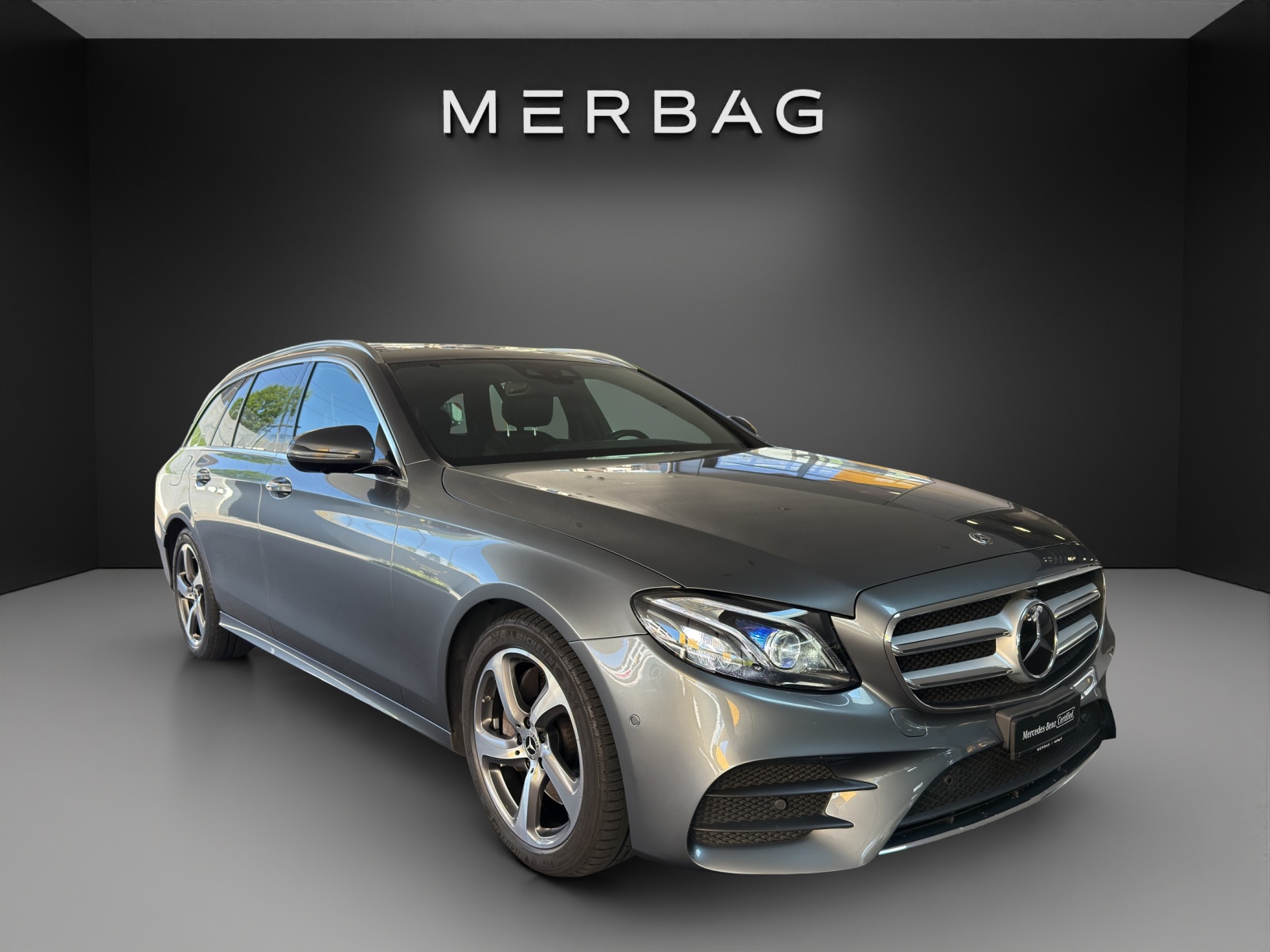 MERCEDES-BENZ E 220 d AMG Line 4Matic 9G-Tronic-image-0