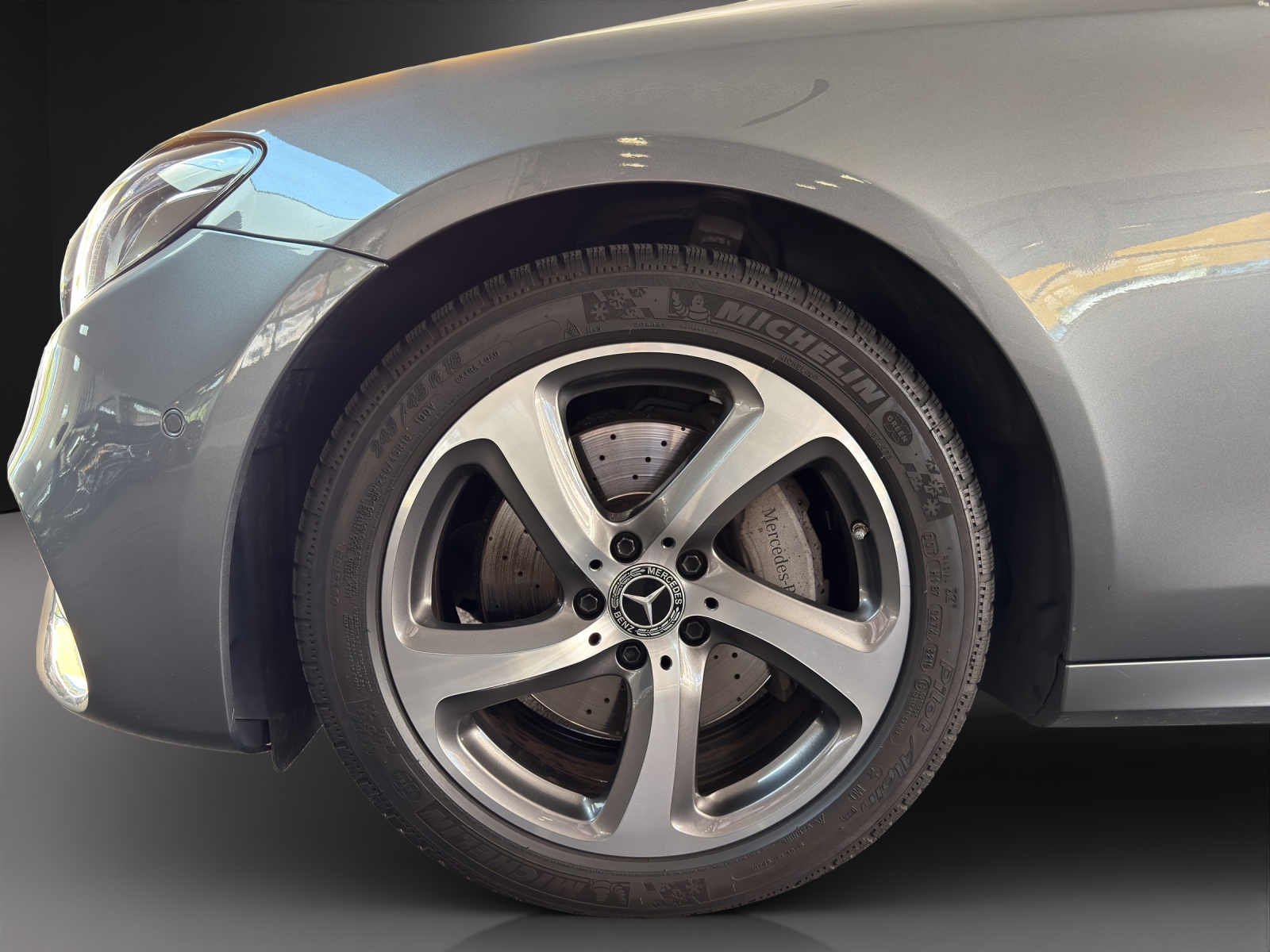 MERCEDES-BENZ E 220 d AMG Line 4Matic 9G-Tronic-image-8