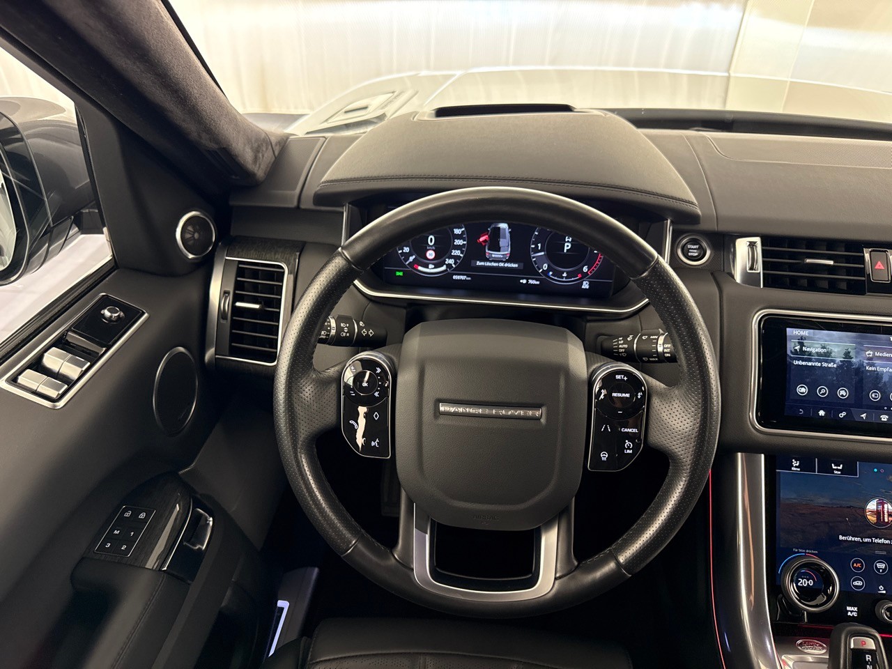 LAND ROVER RR Sport D250 I6 MHEV HSE ̈Top-Ausstattung ̈-image-11