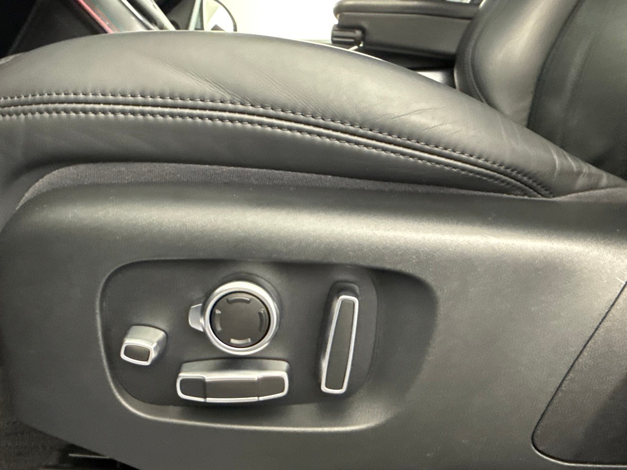 LAND ROVER RR Sport D250 I6 MHEV HSE ̈Top-Ausstattung ̈-image-10