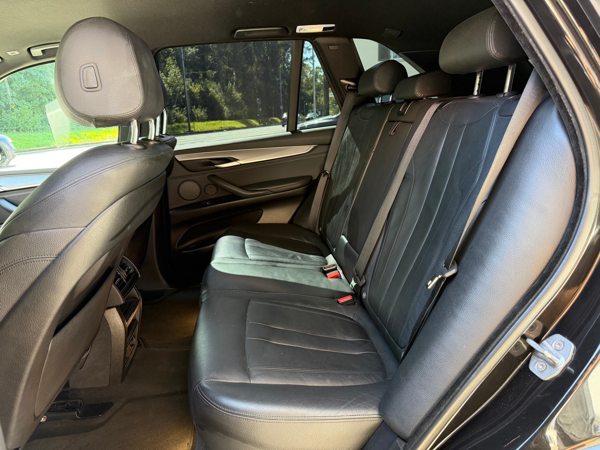 BMW X5 xDrive 40d Steptronic-image-17