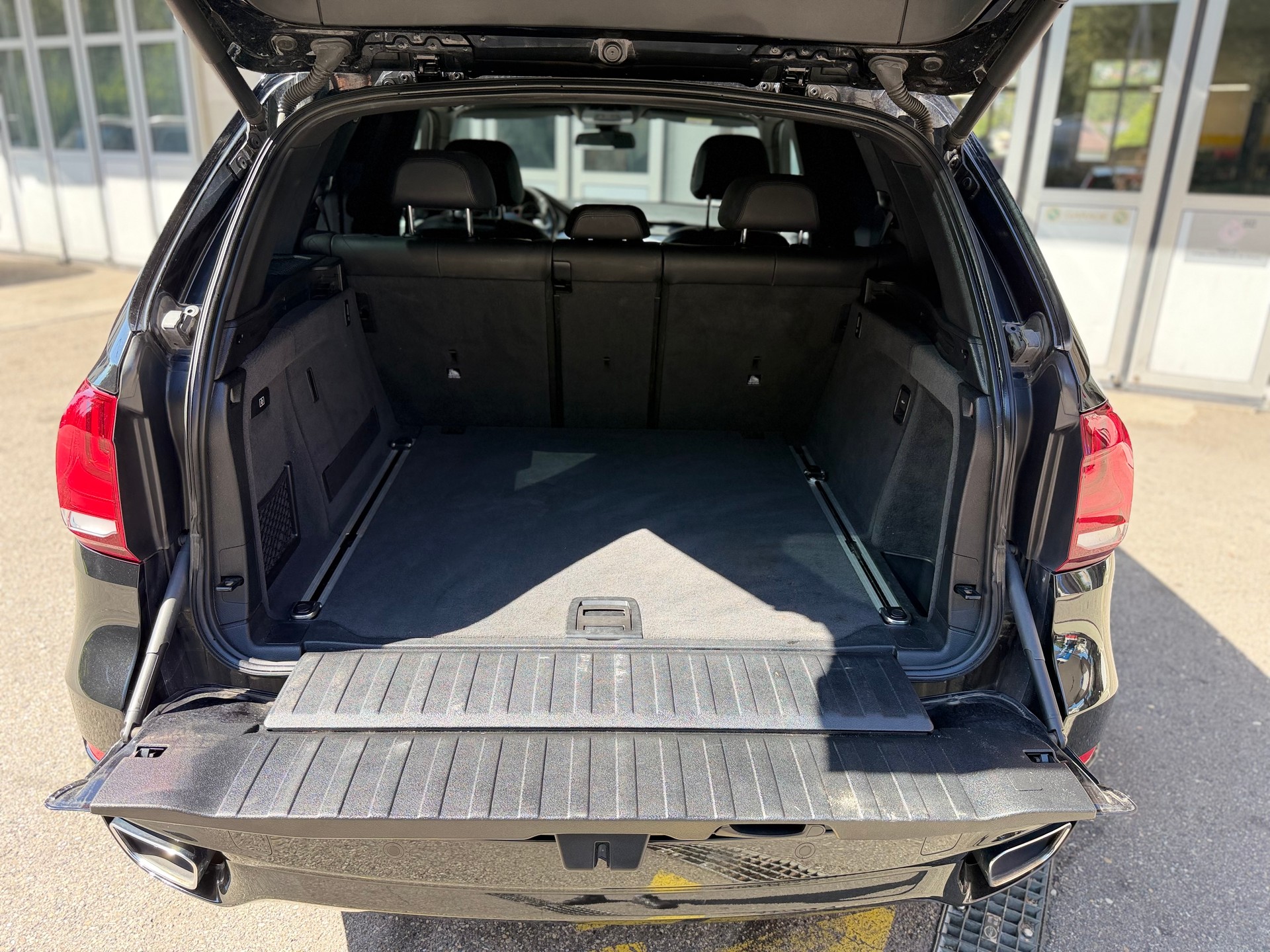 BMW X5 xDrive 40d Steptronic-image-18