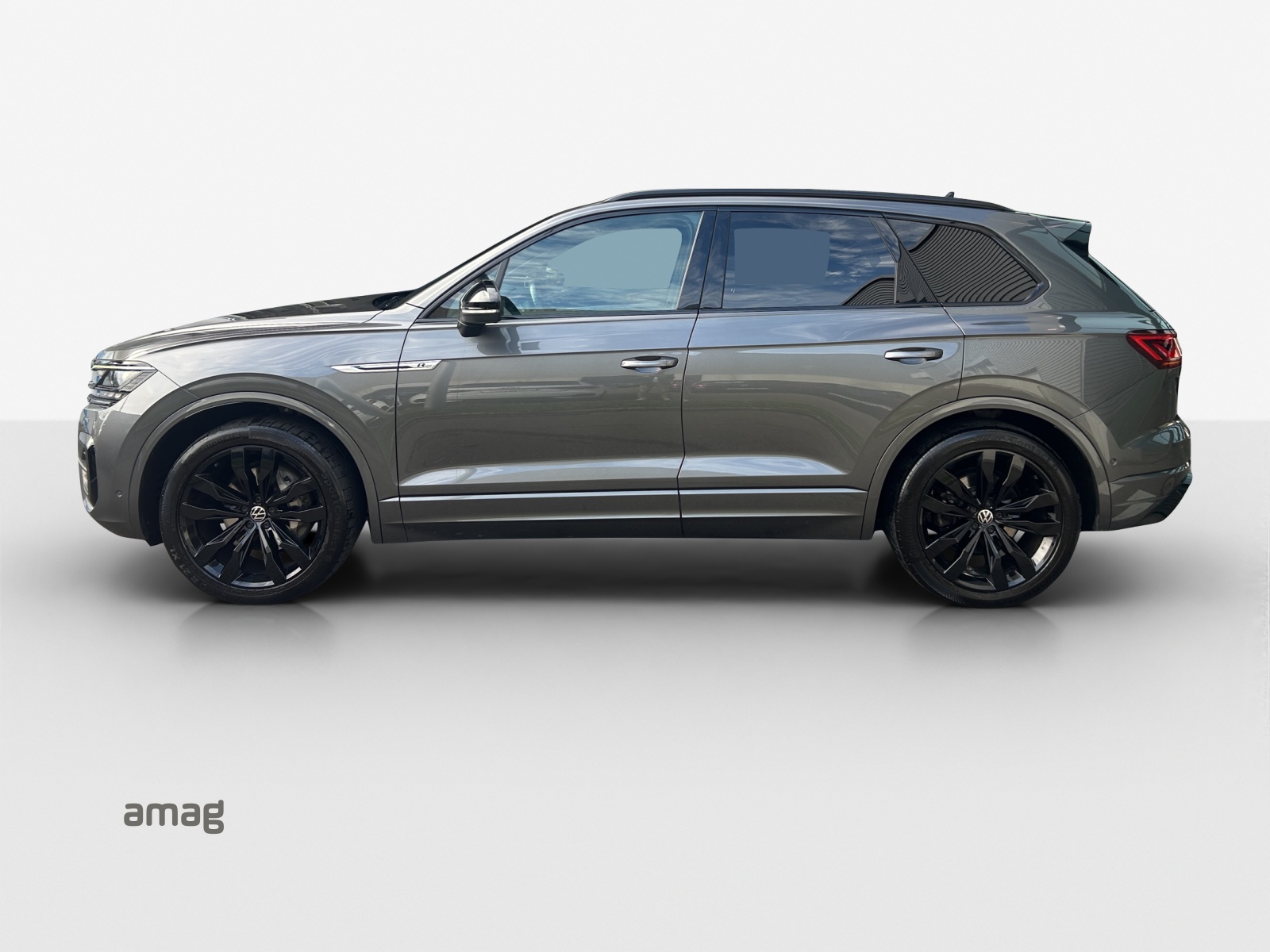 VW Touareg 3.0 TDI R Line Tiptronic-showroom-element-1
