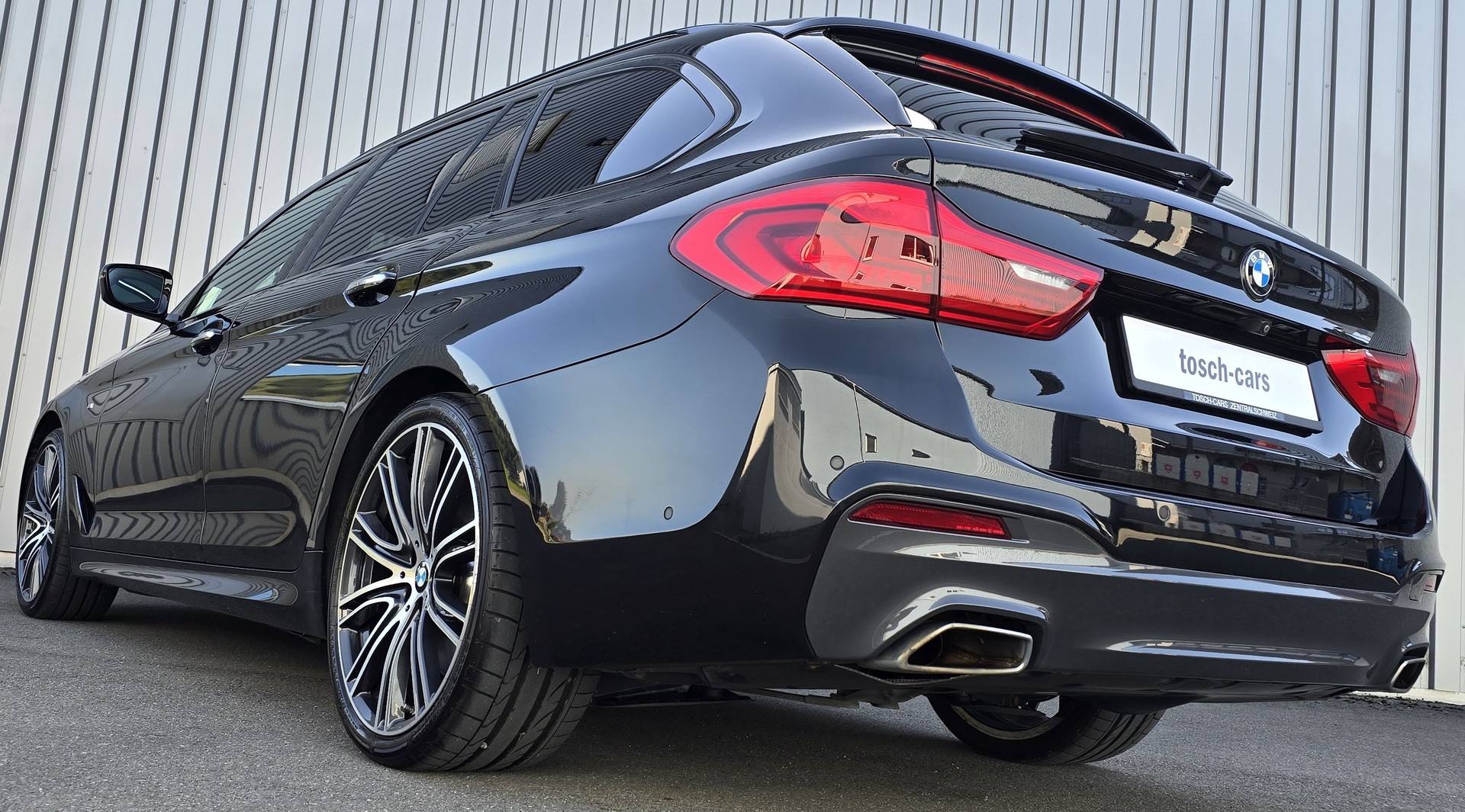 BMW 530d xDrive Touring M-Sport Line SAG-image-5