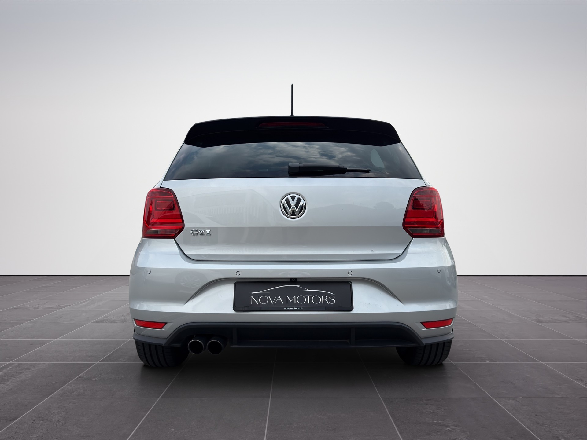 VW Polo 1.8 TSI GTI DSG-image-4