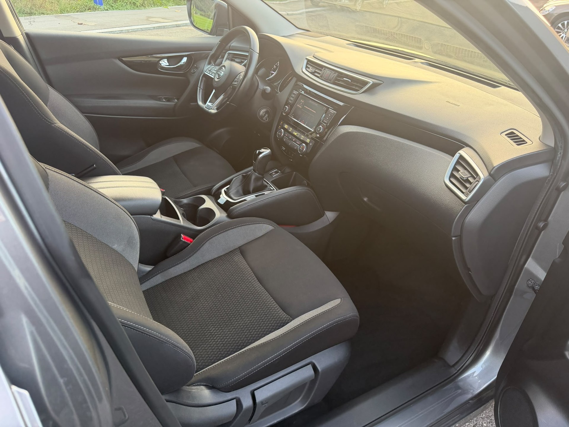 NISSAN Qashqai 1.3 DIG-T tekna+ DCT-image-9