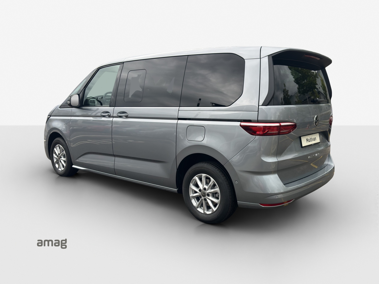 VW Multivan 2.0 TDI Liberty DSG-image-2