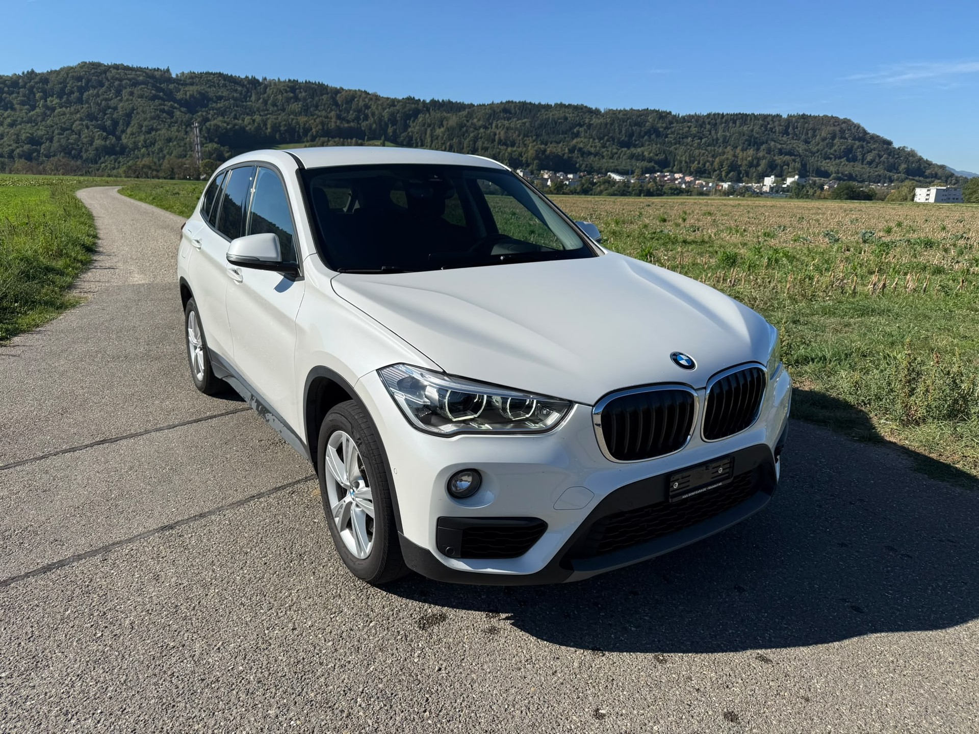 BMW X1 xDrive 20i Steptronic-image-6