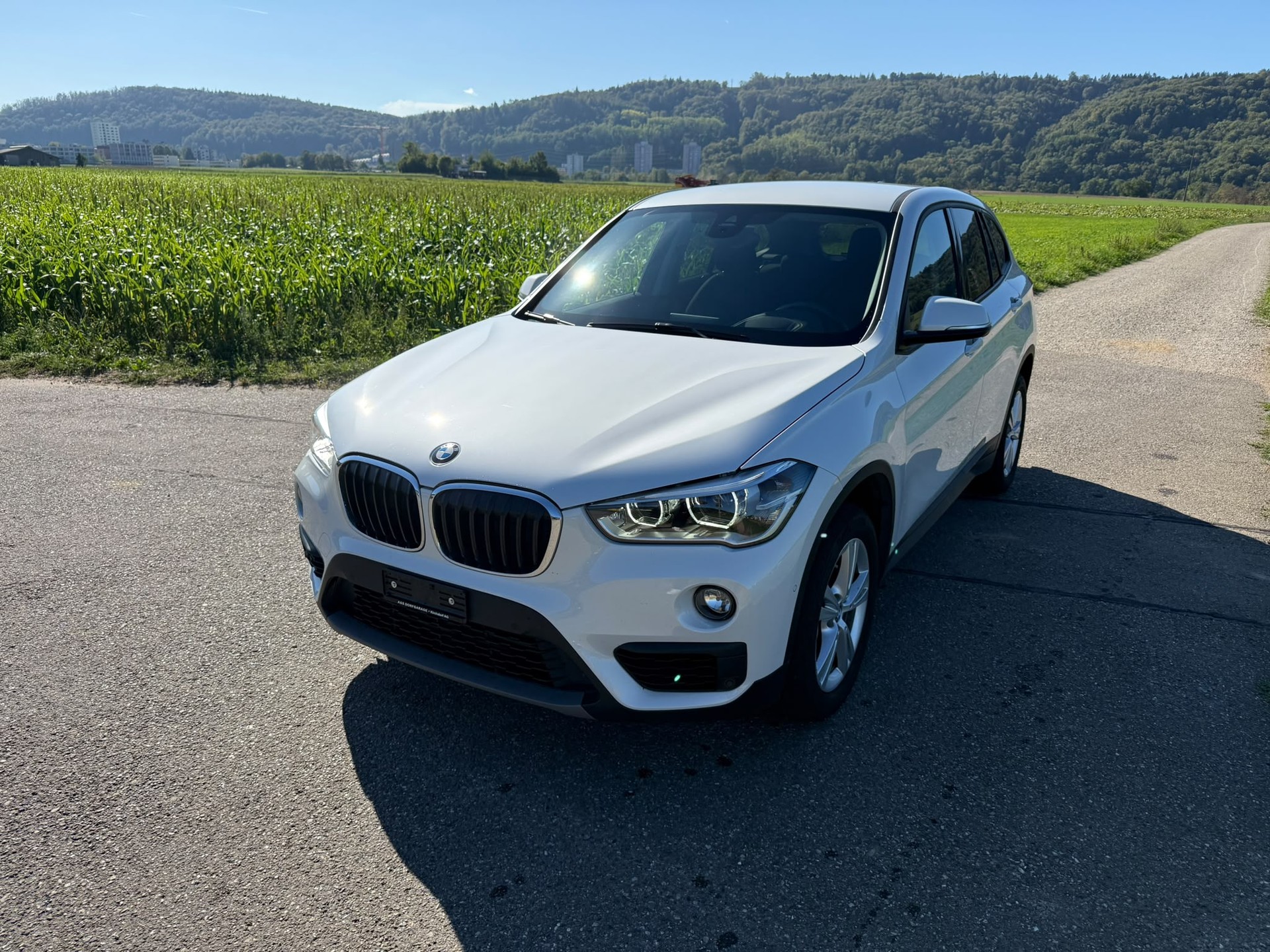 BMW X1 xDrive 20i Steptronic-image-0