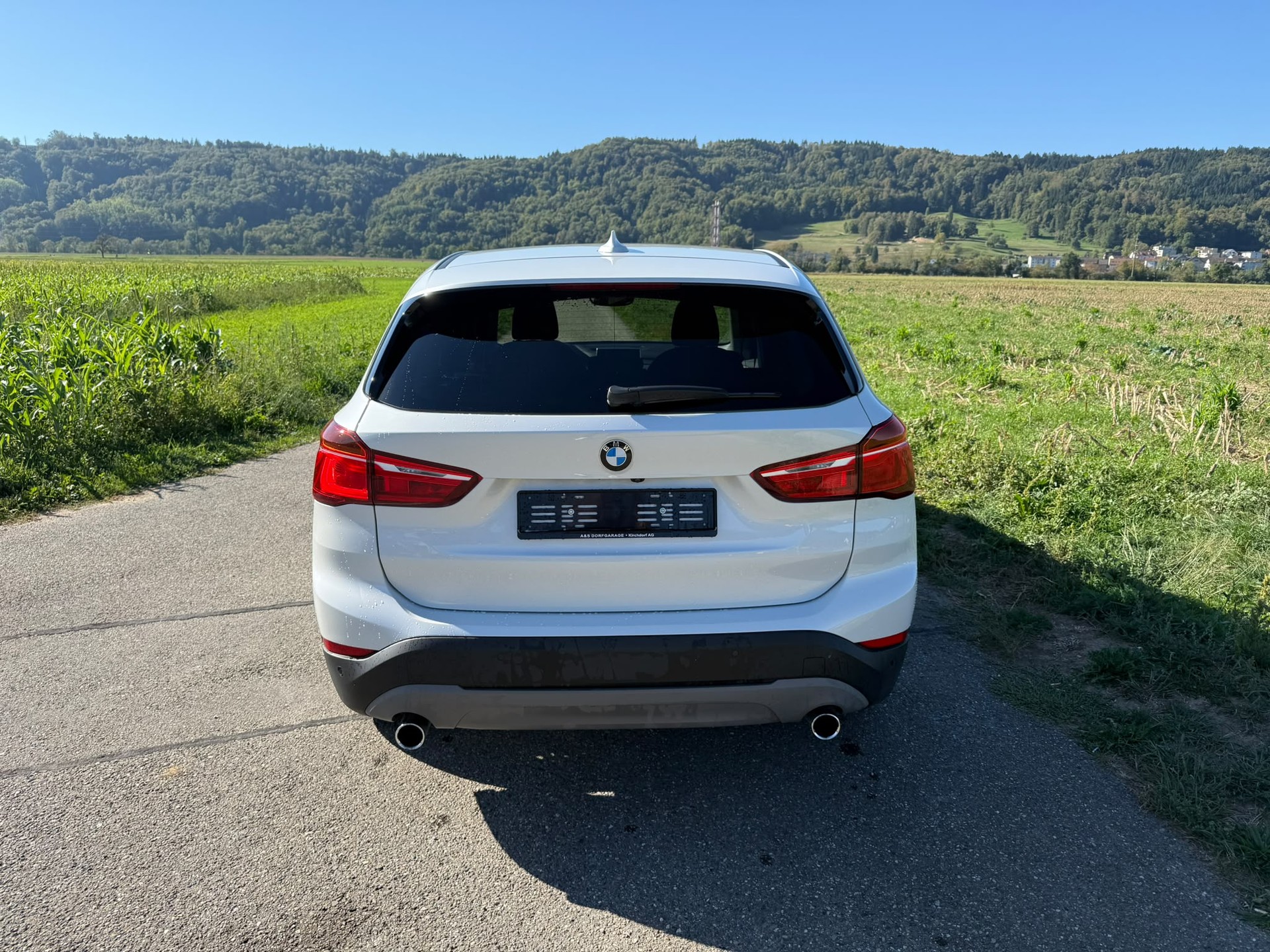 BMW X1 xDrive 20i Steptronic-image-3