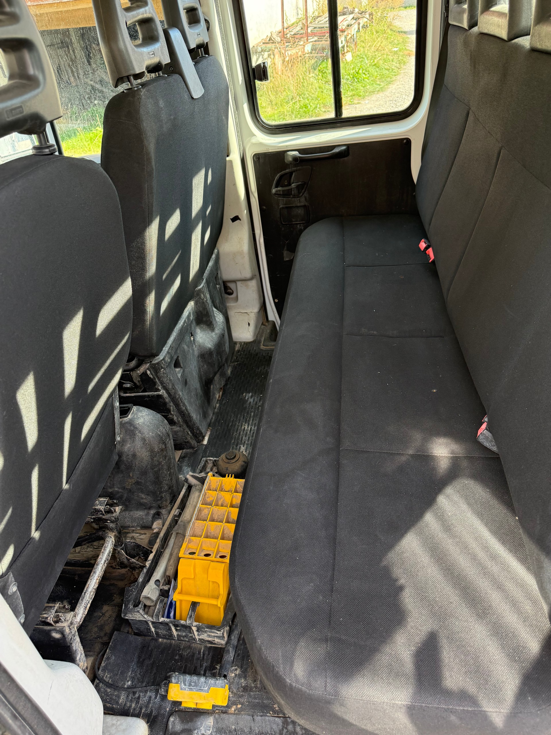 IVECO 35 C 15 D-image-9
