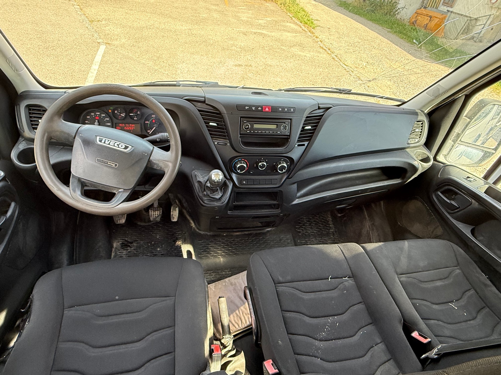 IVECO 35 C 15 D-image-8