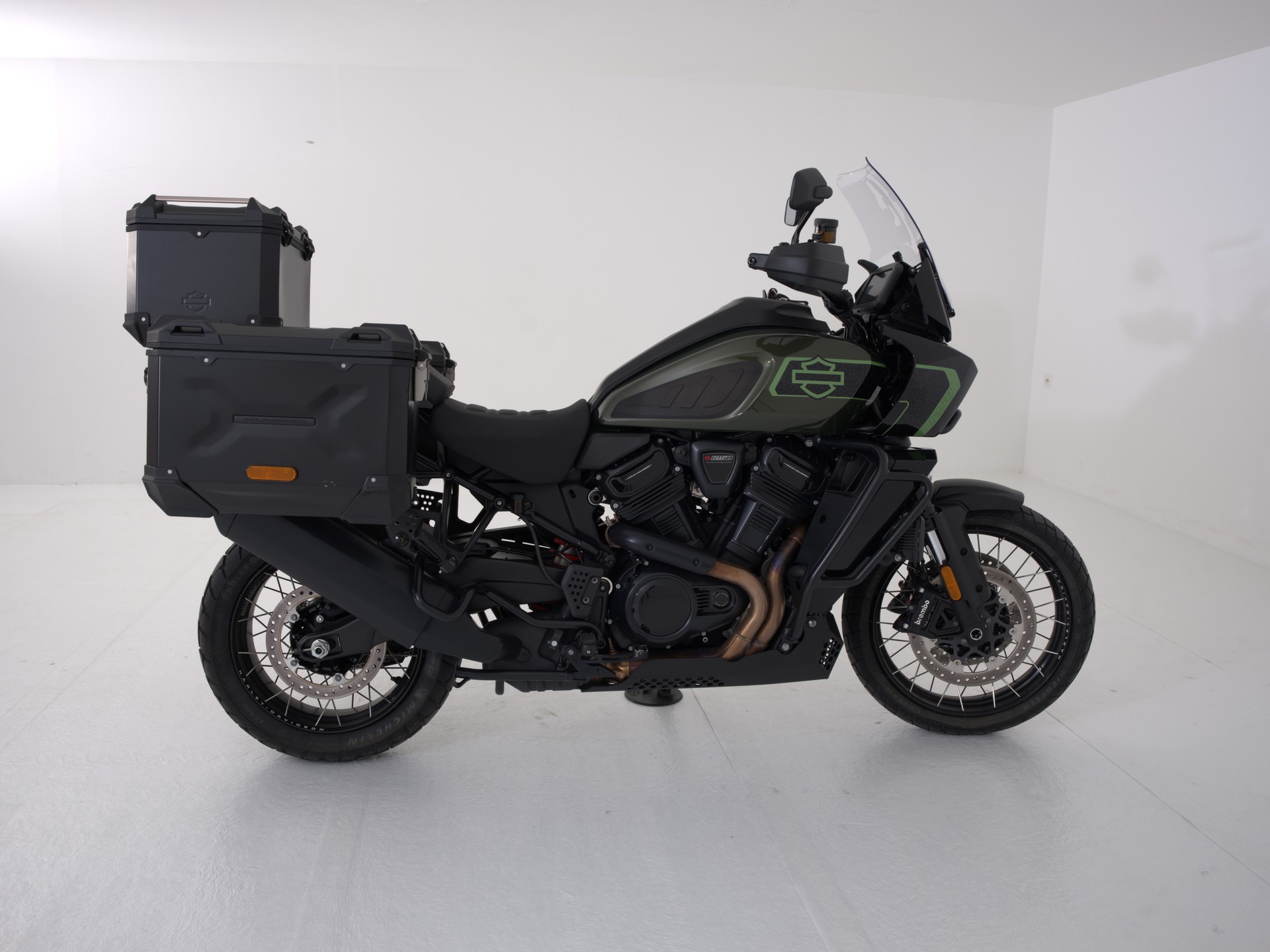 HARLEY-DAVIDSON RA Pan America 1250 L S Limited-showroom-element-1