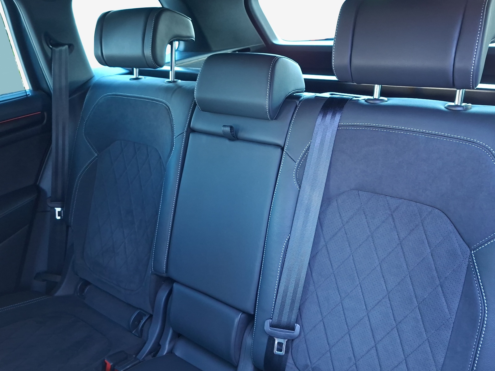 SKODA Kodiaq 2.0 TSI 4x4 SportLine-image-11